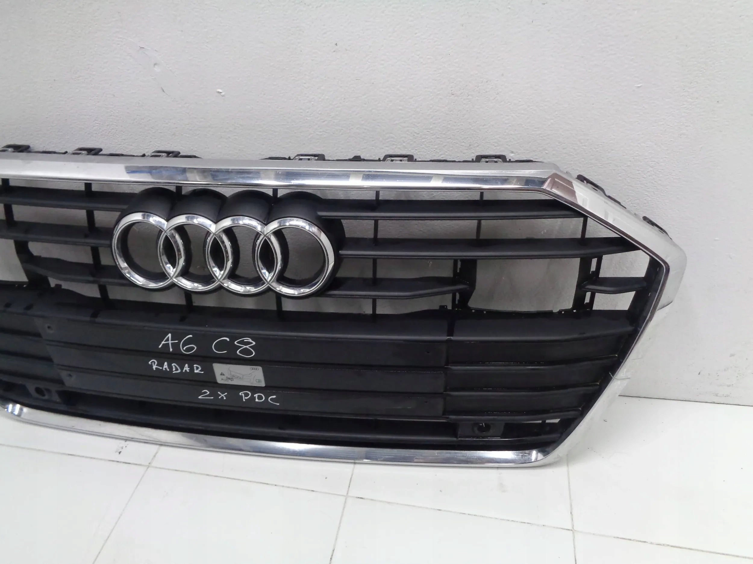 Kühlergrill Audi A6 C8 4K FRONTGRILL 4K0853651A4 Kühlergitter