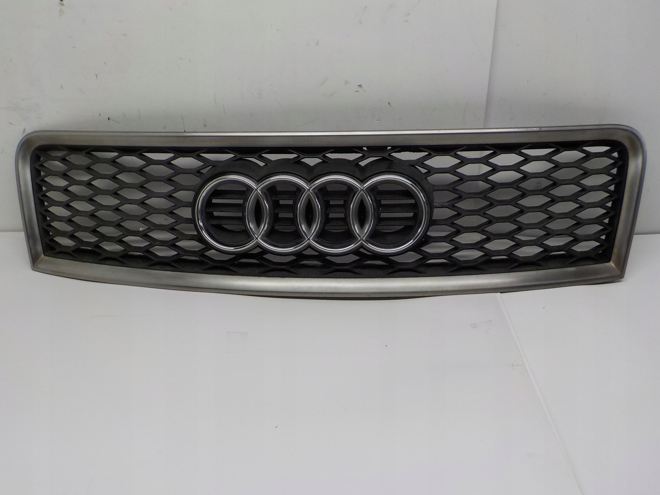 Kühlergrill Audi RS6 A6 C5 FRONTGRILL 4B0853651G4 Kühlergitter