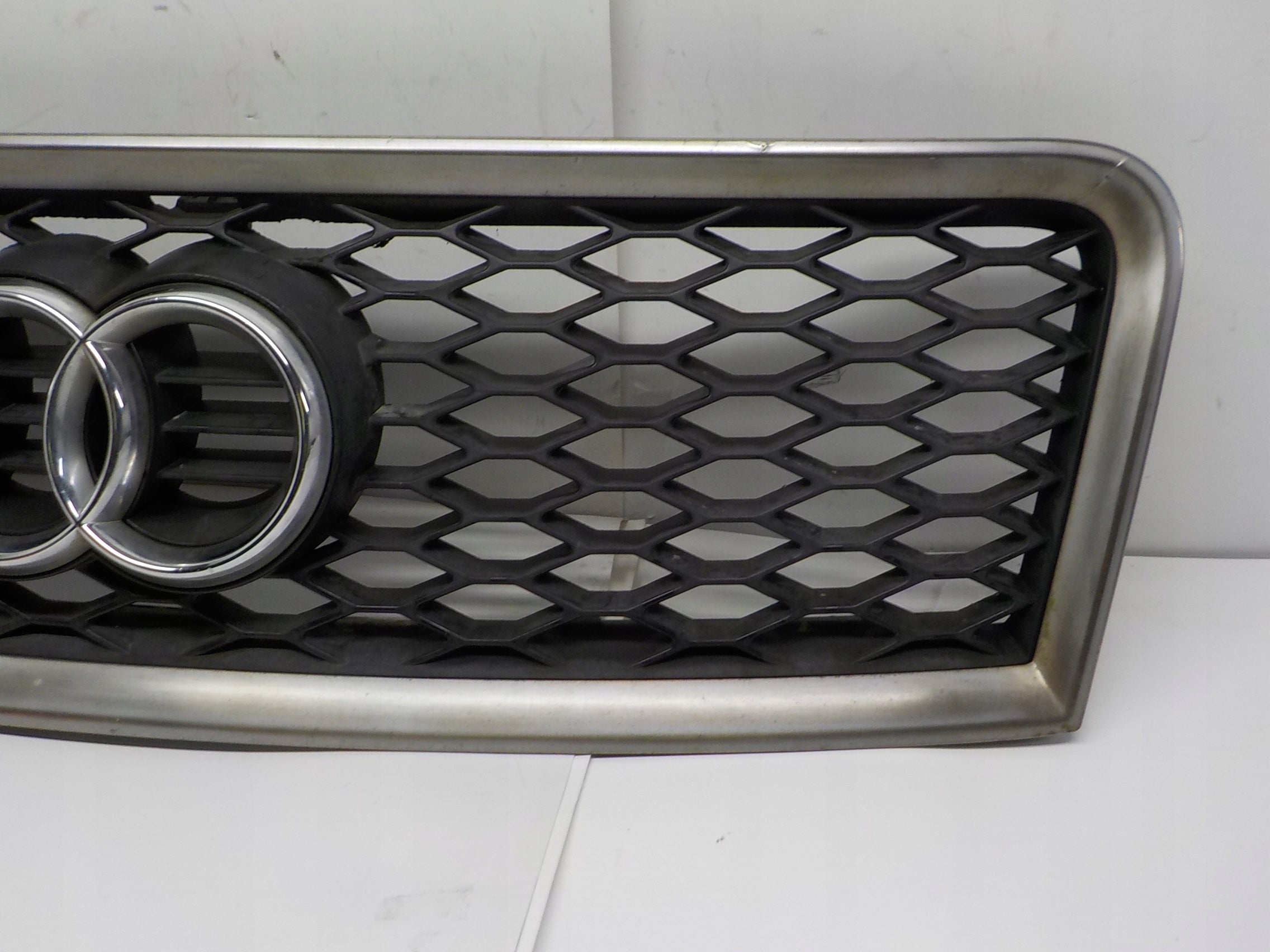 Kühlergrill Audi RS6 A6 C5 FRONTGRILL 4B0853651G4 Kühlergitter