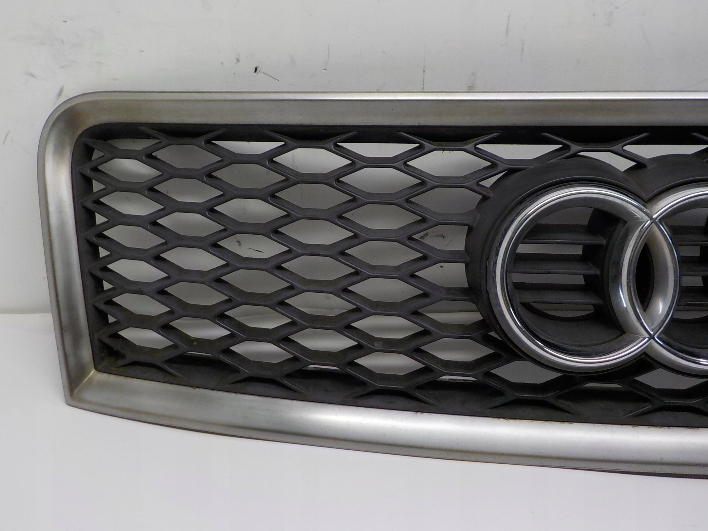 Kühlergrill Audi RS6 A6 C5 FRONTGRILL 4B0853651G4 Kühlergitter