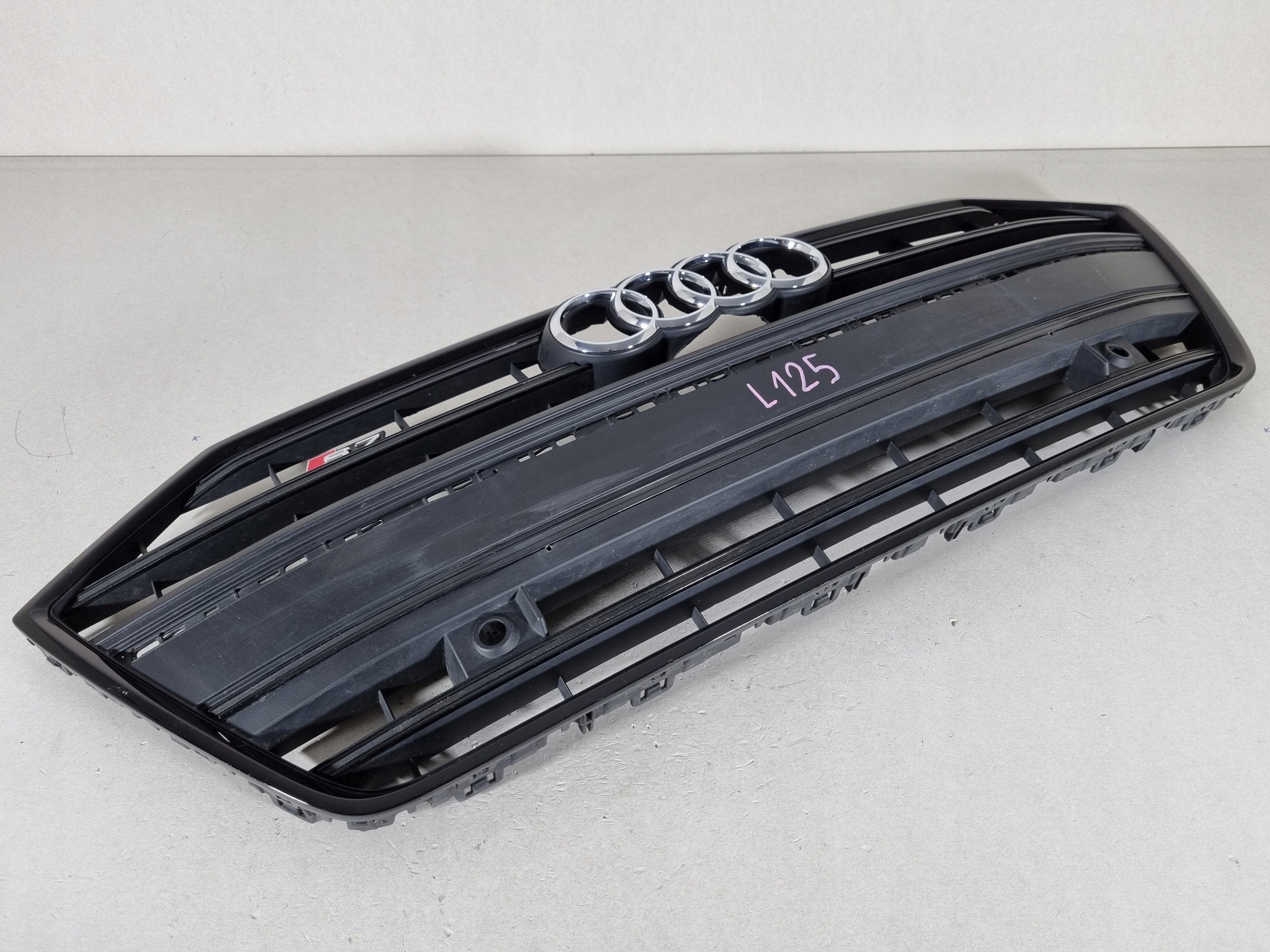 Kühlergrill Audi A7 4K8 S7 4K8 C8 FRONTGRILL 4K8853651D4 Kühlergitter