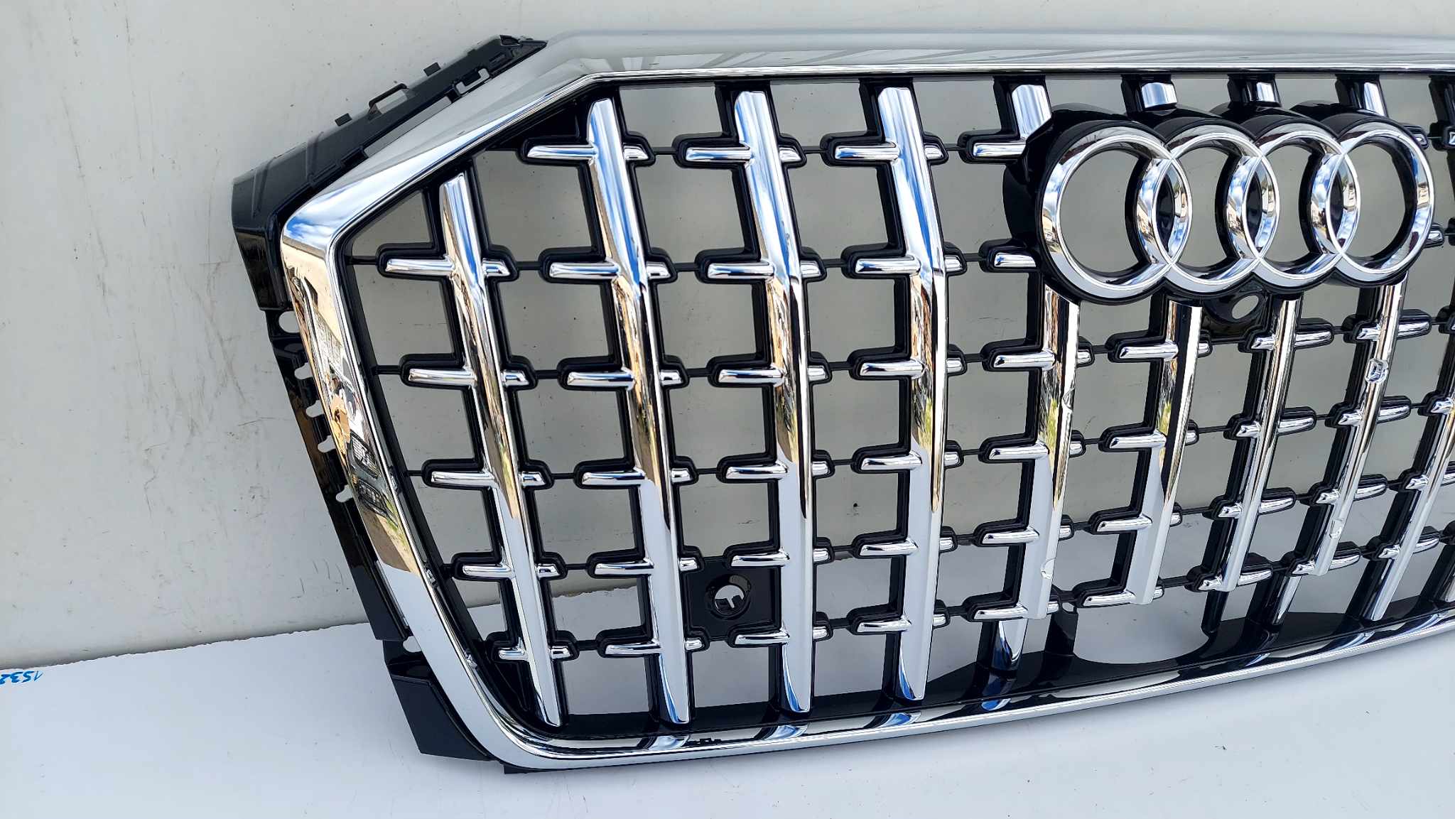 Kühlergrill Audi A8 D5 FRONTGRILL 4N0853651N4 Kühlergitter