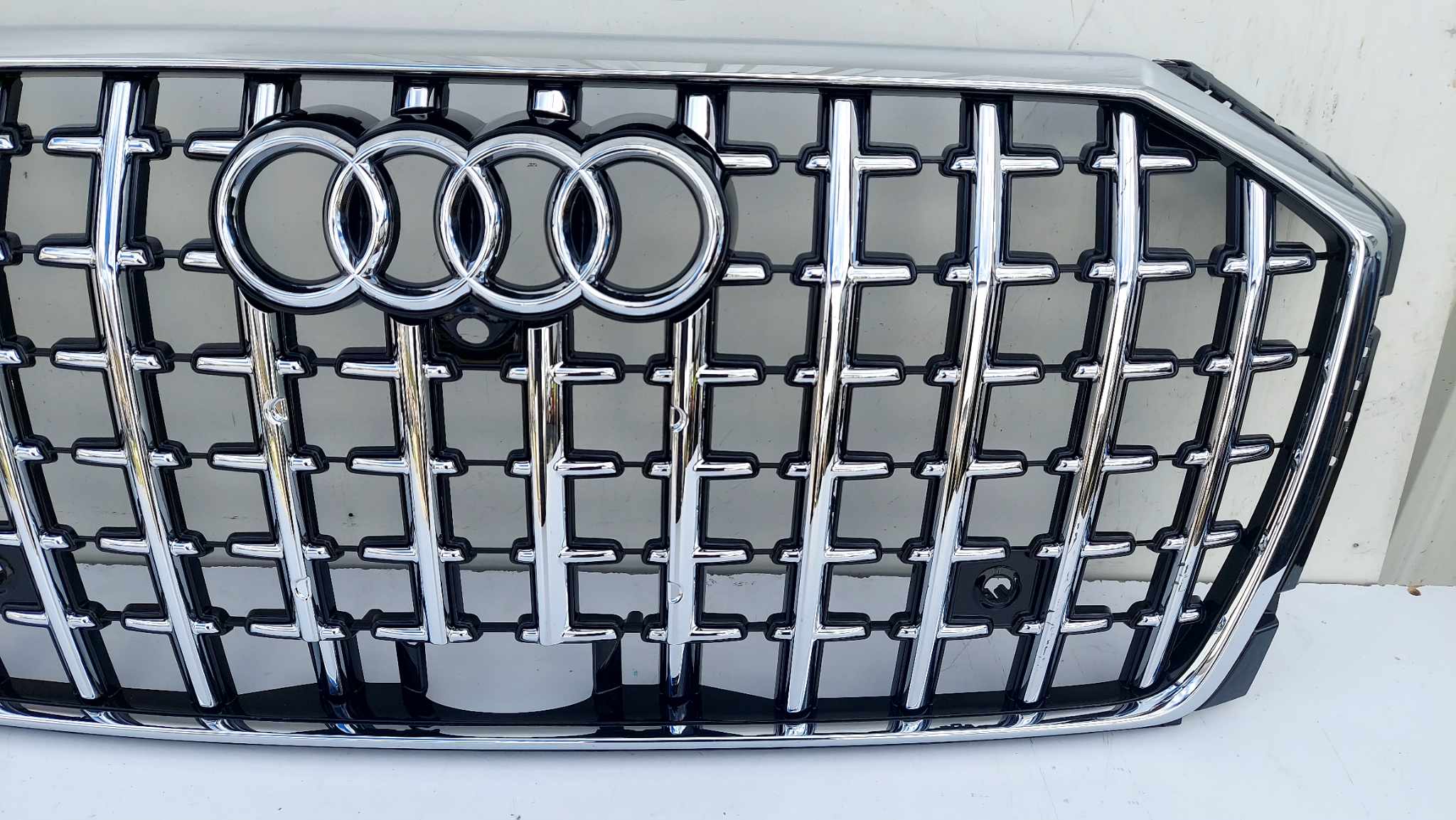 Kühlergrill Audi A8 D5 FRONTGRILL 4N0853651N4 Kühlergitter