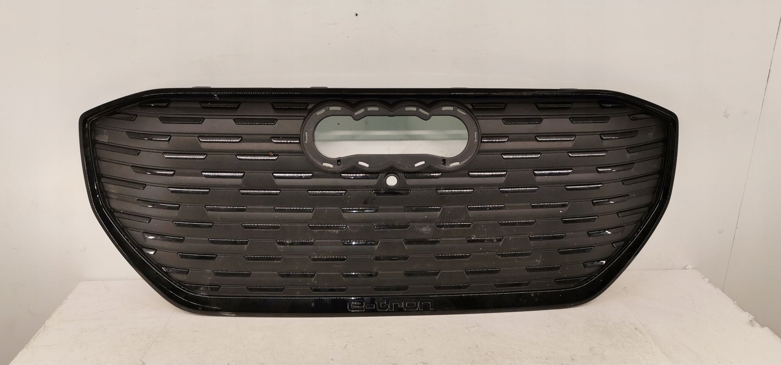 Kühlergrill Audi A8 Q4 E TRON FRONTGRILL 89A853651B8 Kühlergitter