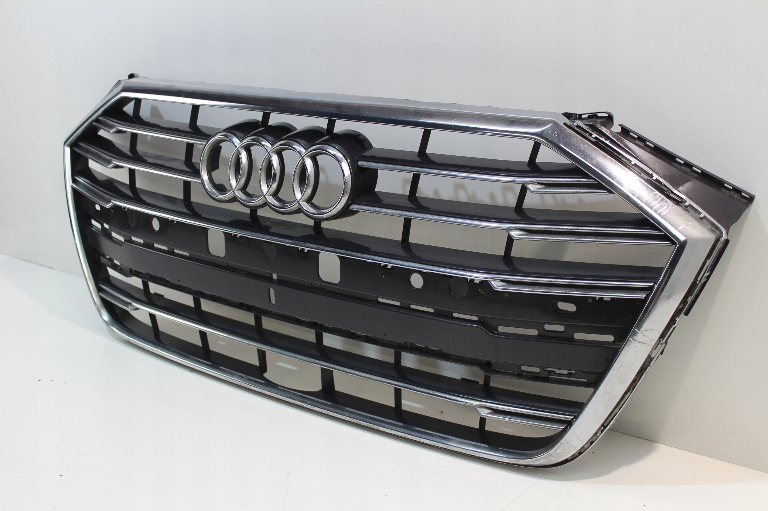 Kühlergrill Audi A8 D5 FRONTGRILL 4N0853651KG Kühlergitter