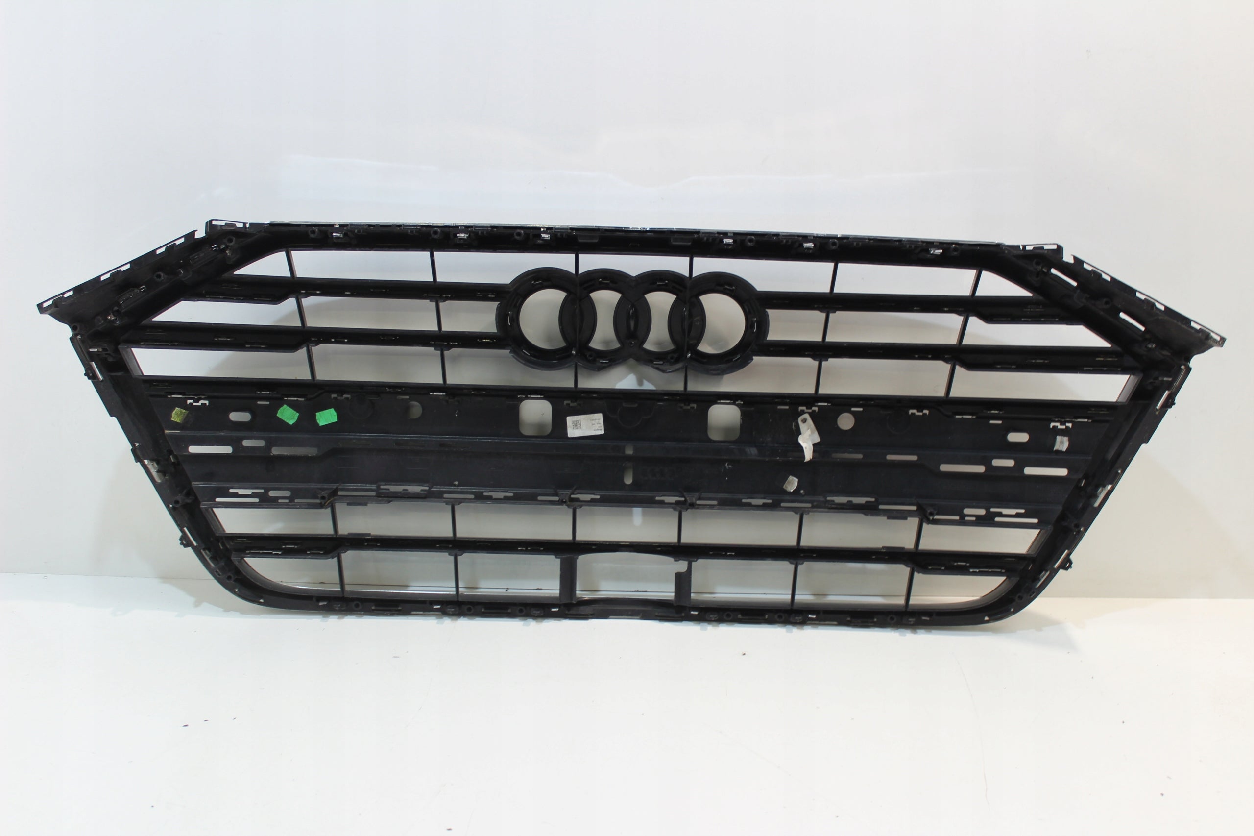 Kühlergrill Audi A8 D5 FRONTGRILL 4N0853651KG Kühlergitter