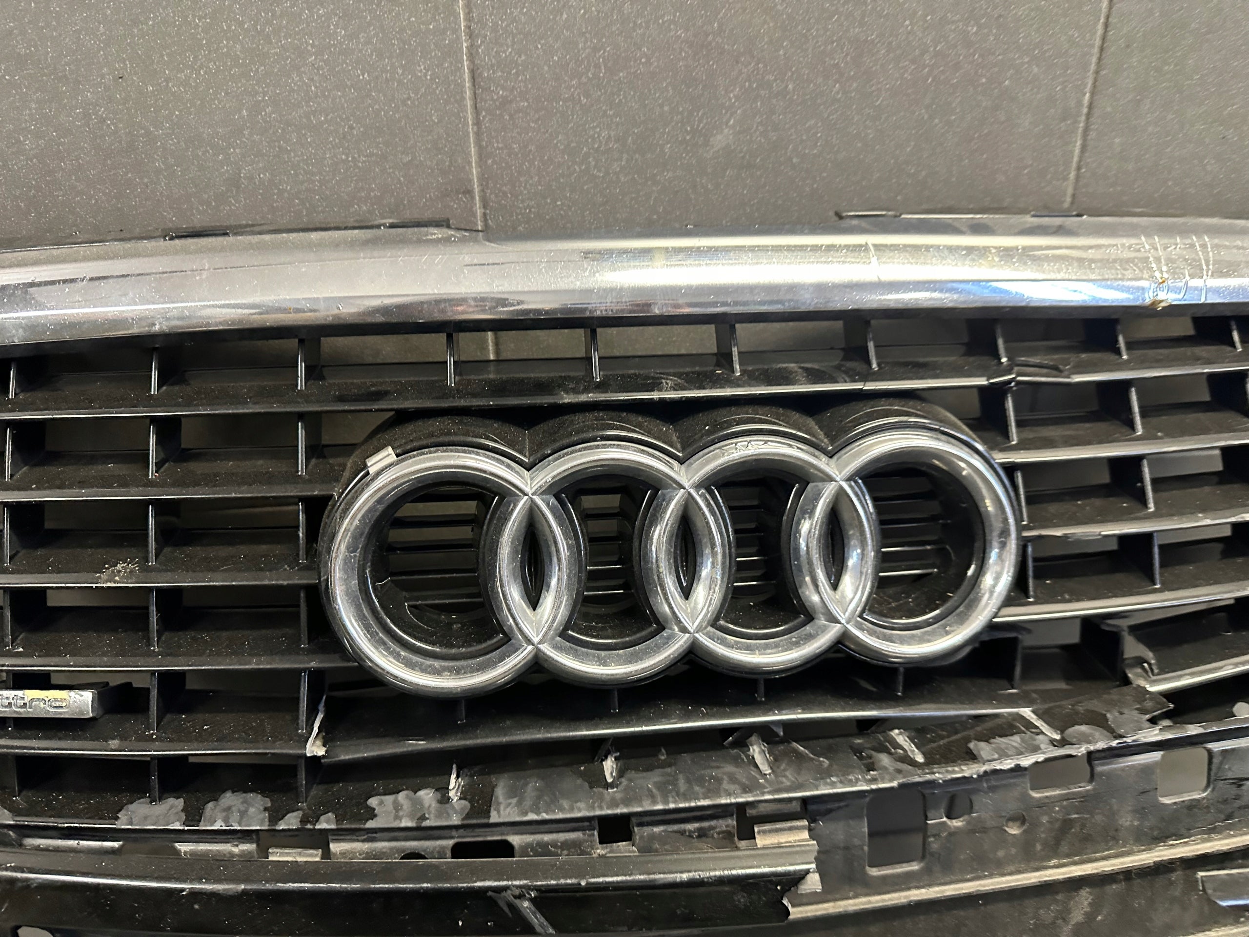 Kühlergrill Audi A8 D3 FRONTGRILL Kühlergitter