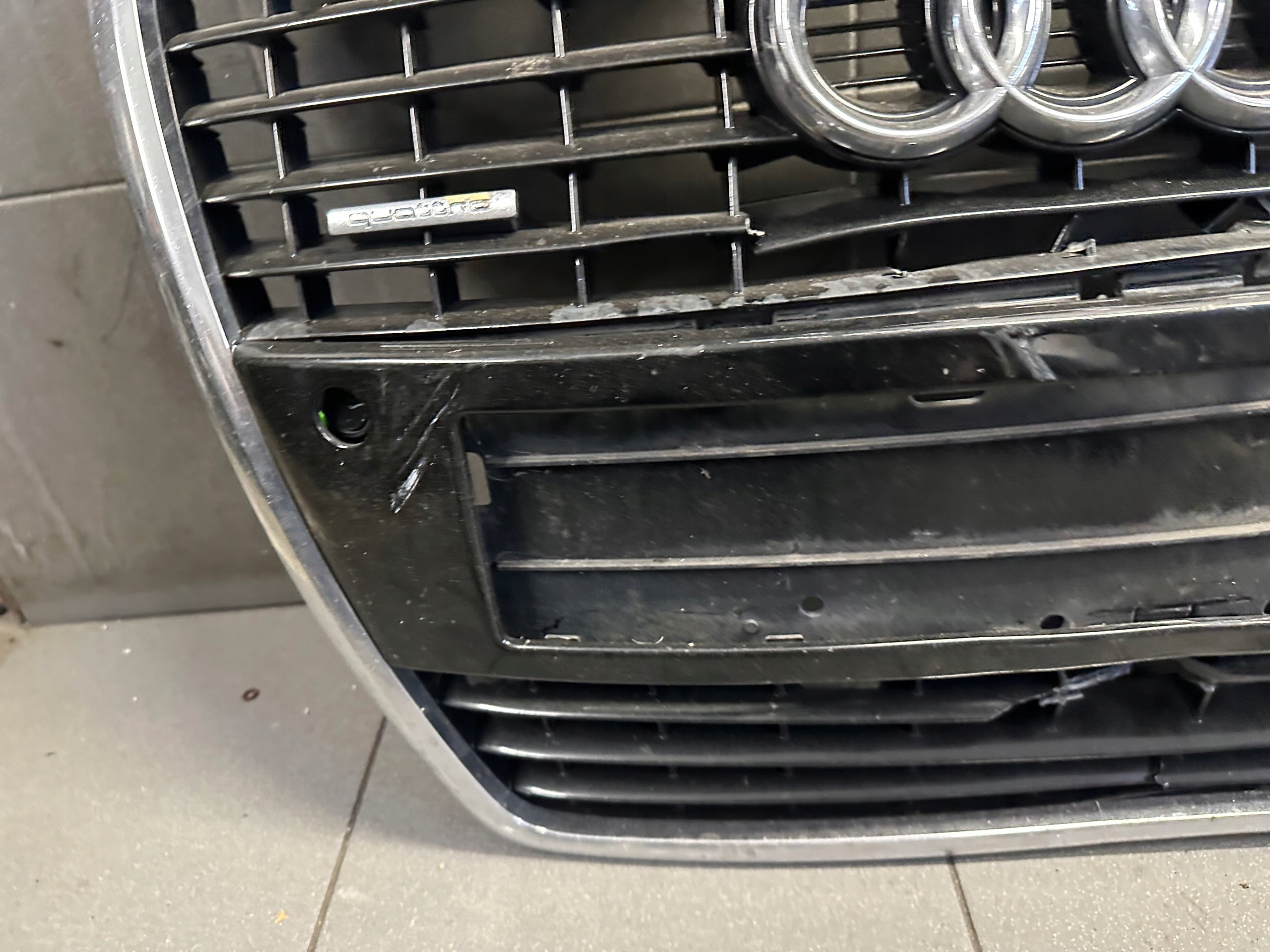 Kühlergrill Audi A8 D3 FRONTGRILL Kühlergitter