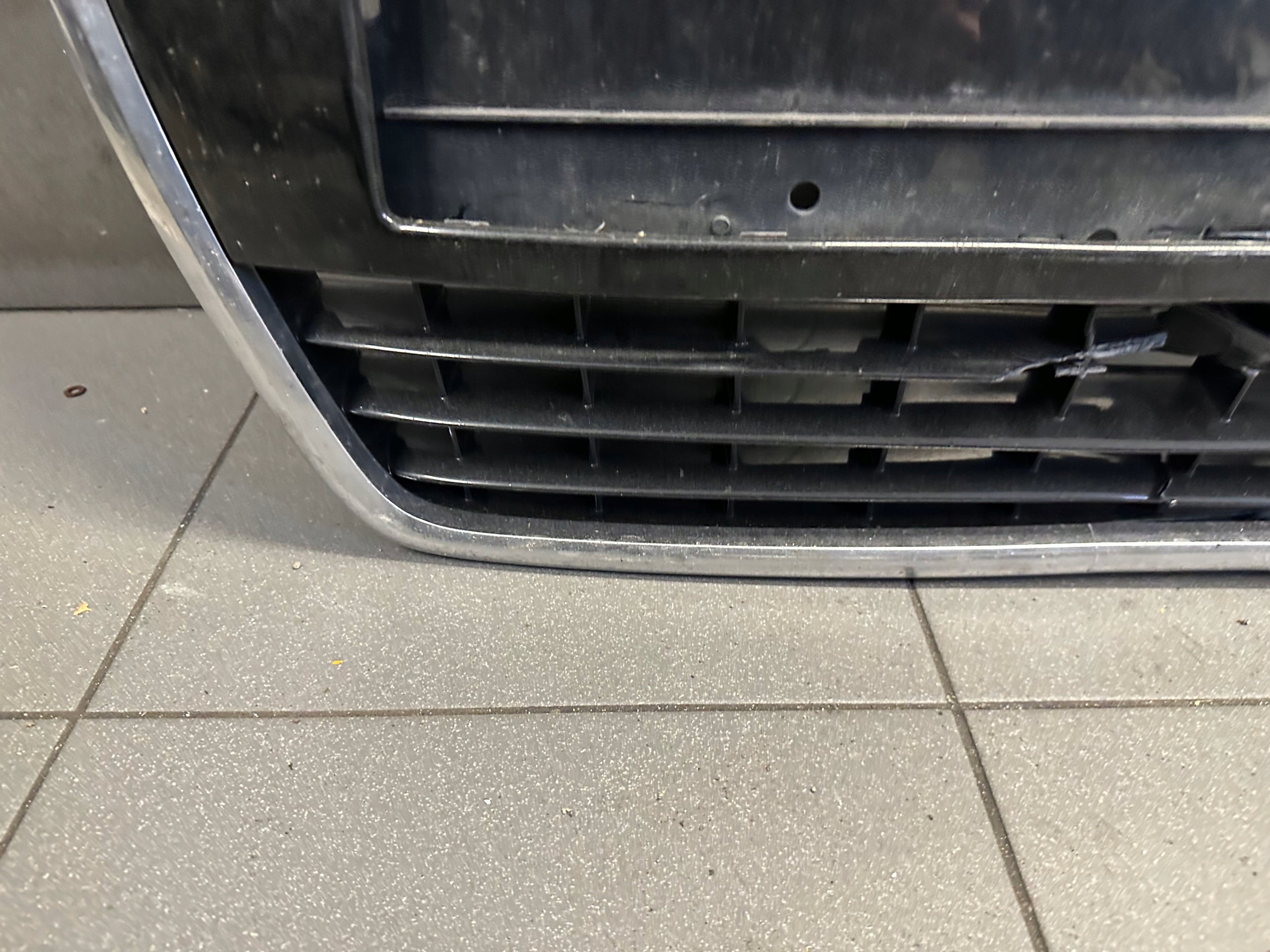 Kühlergrill Audi A8 D3 FRONTGRILL Kühlergitter