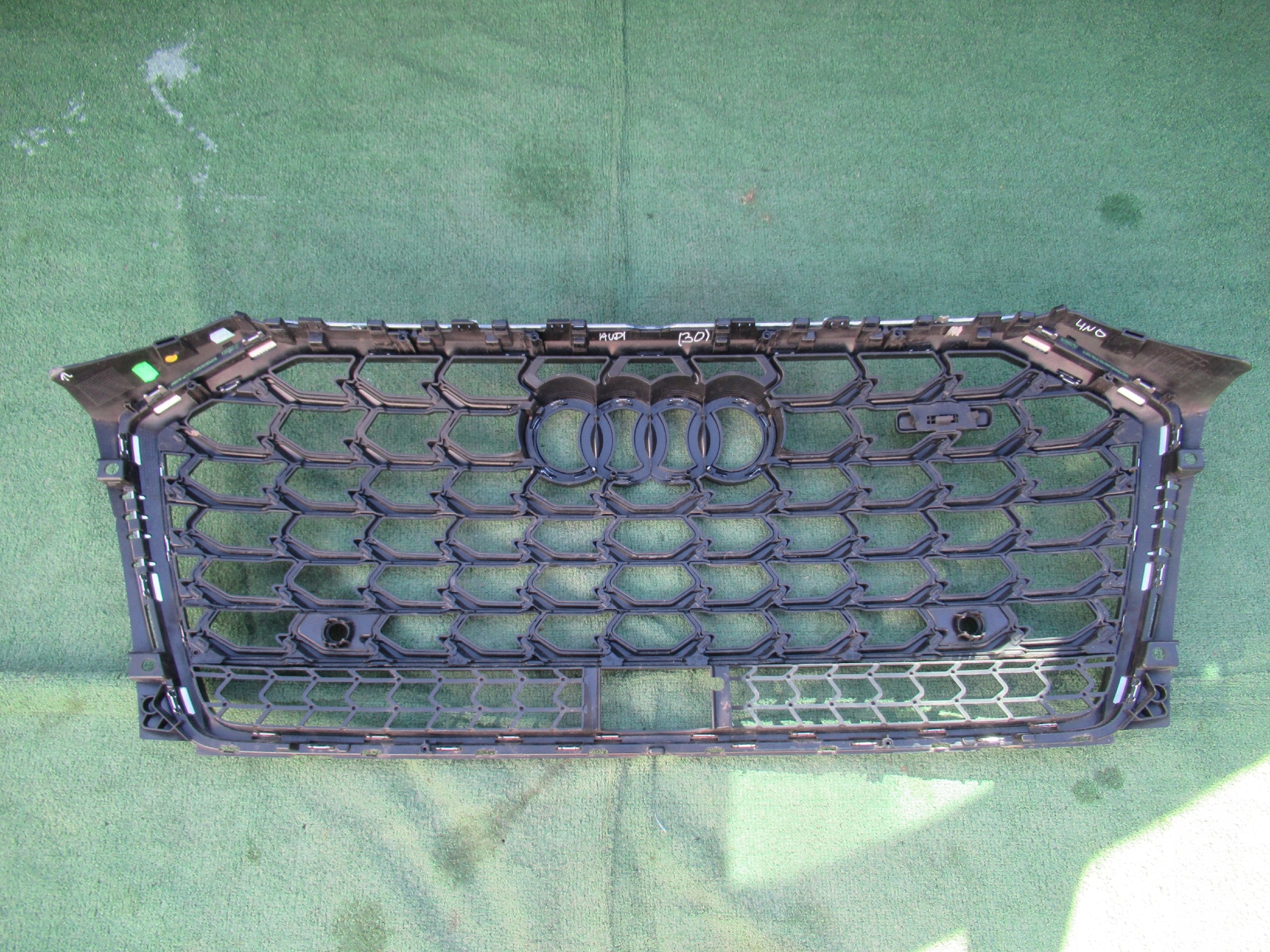 Kühlergrill Audi A8 FRONTGRILL 4N0853651AD Kühlergitter