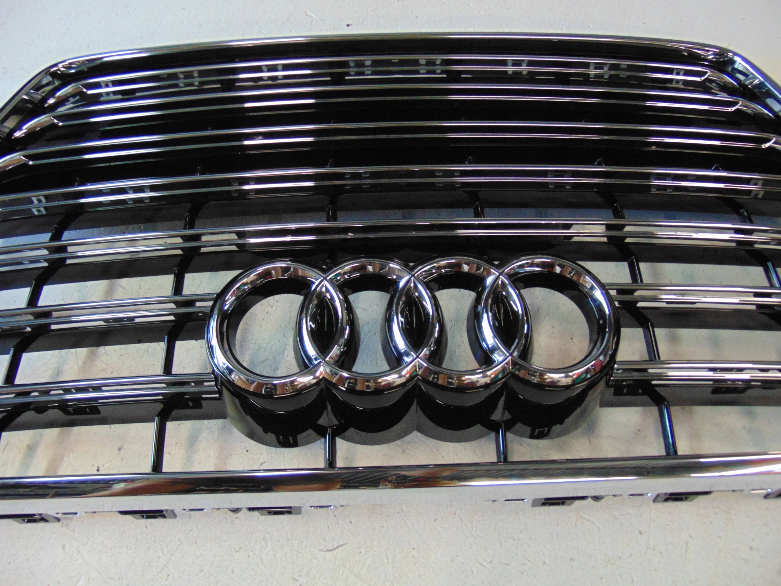 Kühlergrill Audi A8 D4 4H0 FRONTGRILL 4H0853651AA Kühlergitter