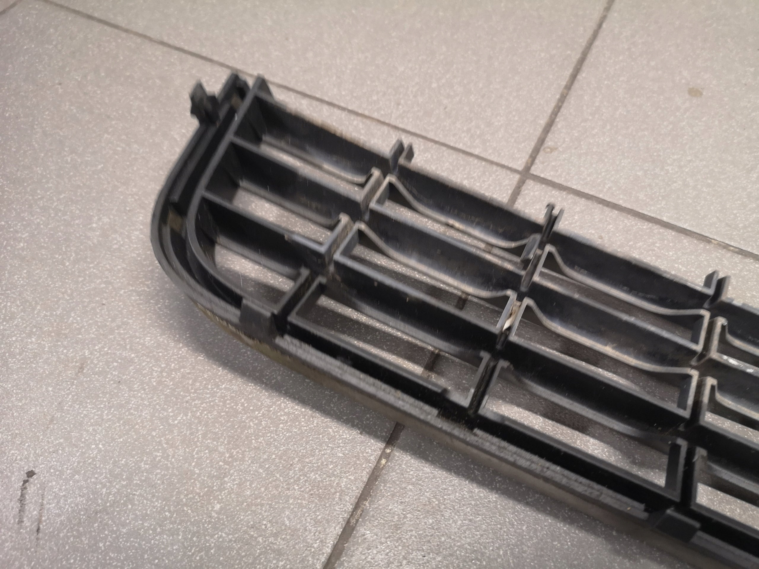 Kühlergrill Audi A8 D2 FRONTGRILL 4D0853667BG Kühlergitter