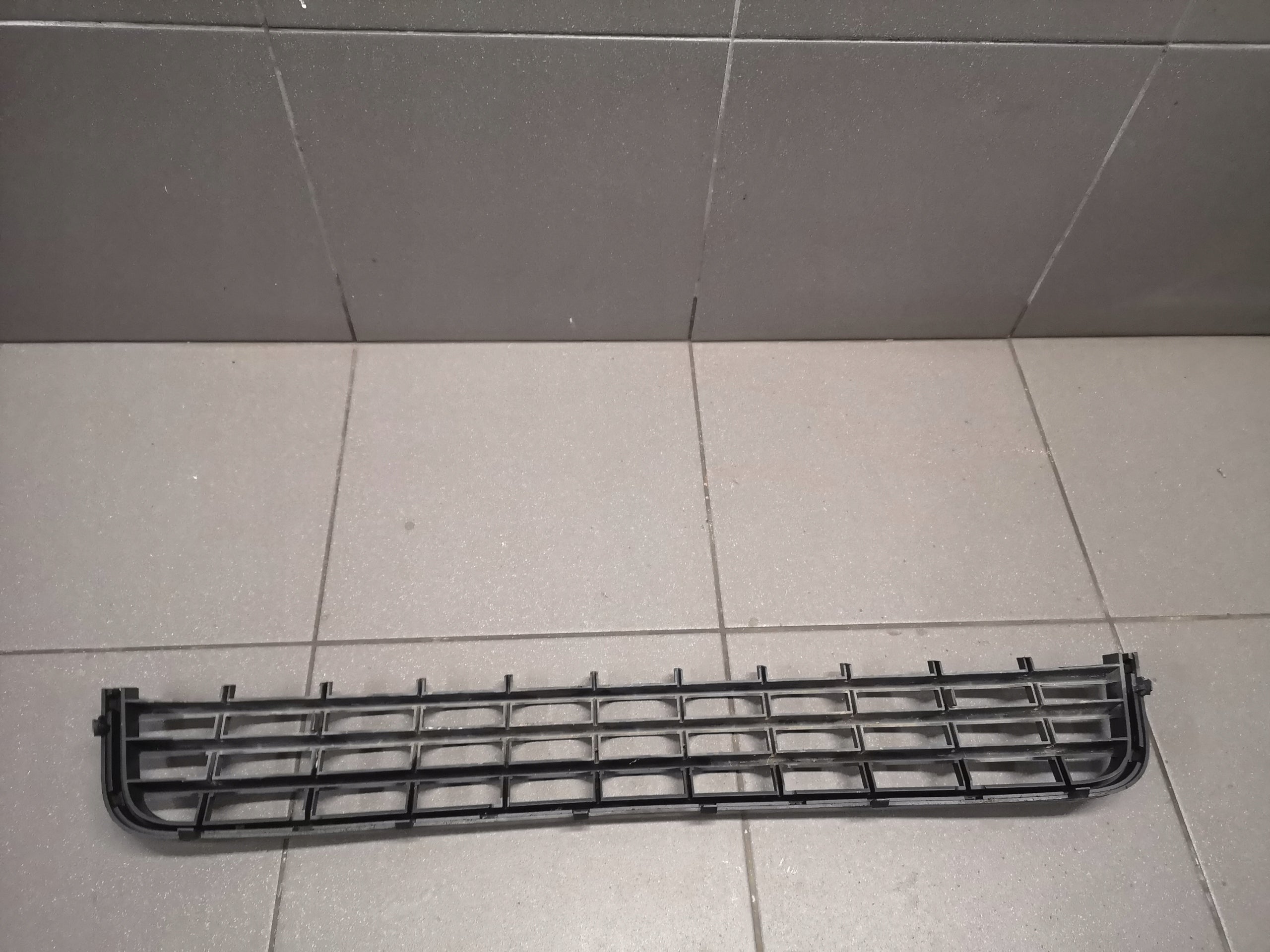 Kühlergrill Audi A8 D2 FRONTGRILL 4D0853667BG Kühlergitter