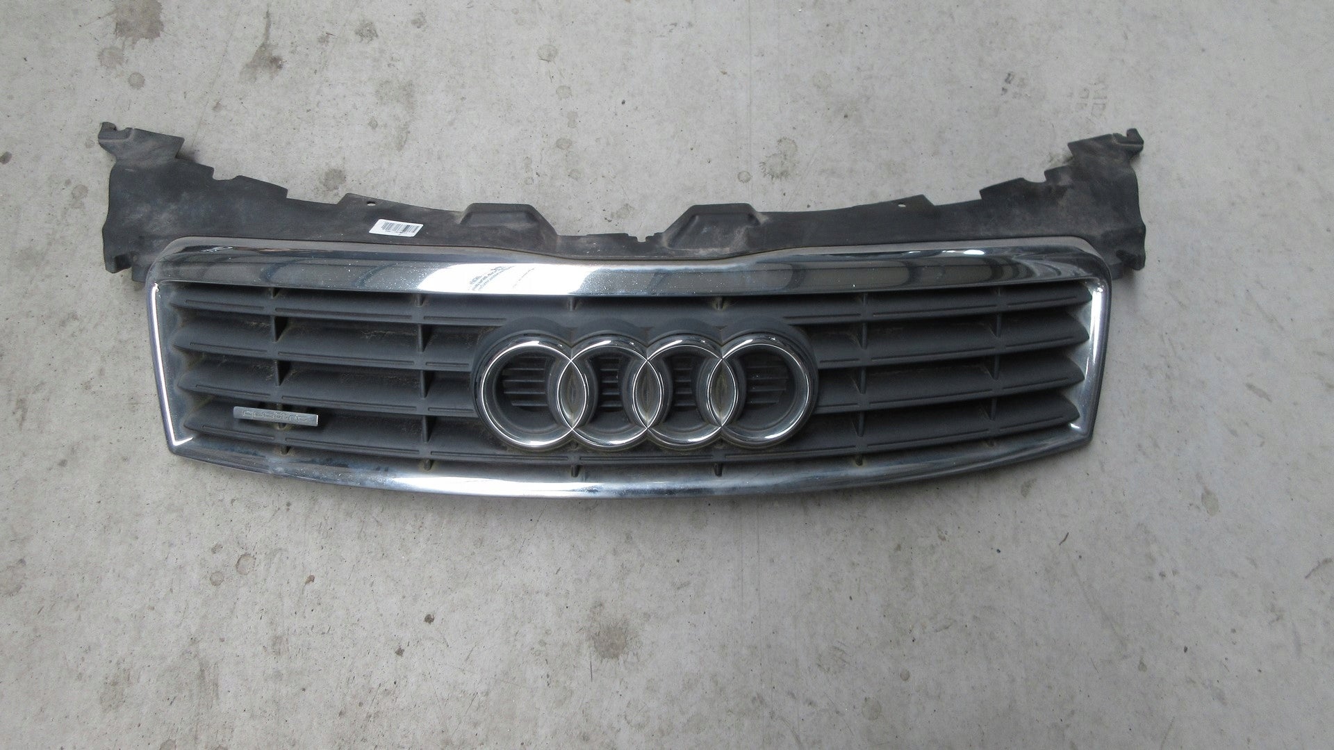 Kühlergrill Audi A8 D3 FRONTGRILL 4E0807653A Kühlergitter