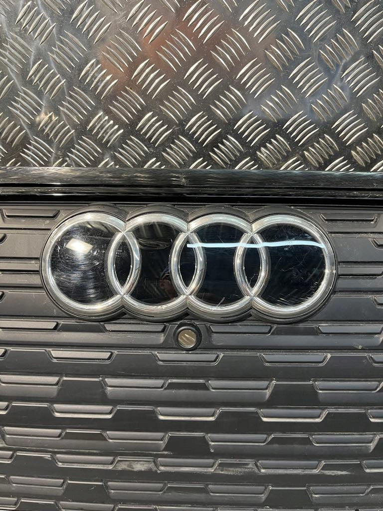 Kühlergrill Audi A8 ETRON Q4 FRONTGRILL 89A807725A Kühlergitter