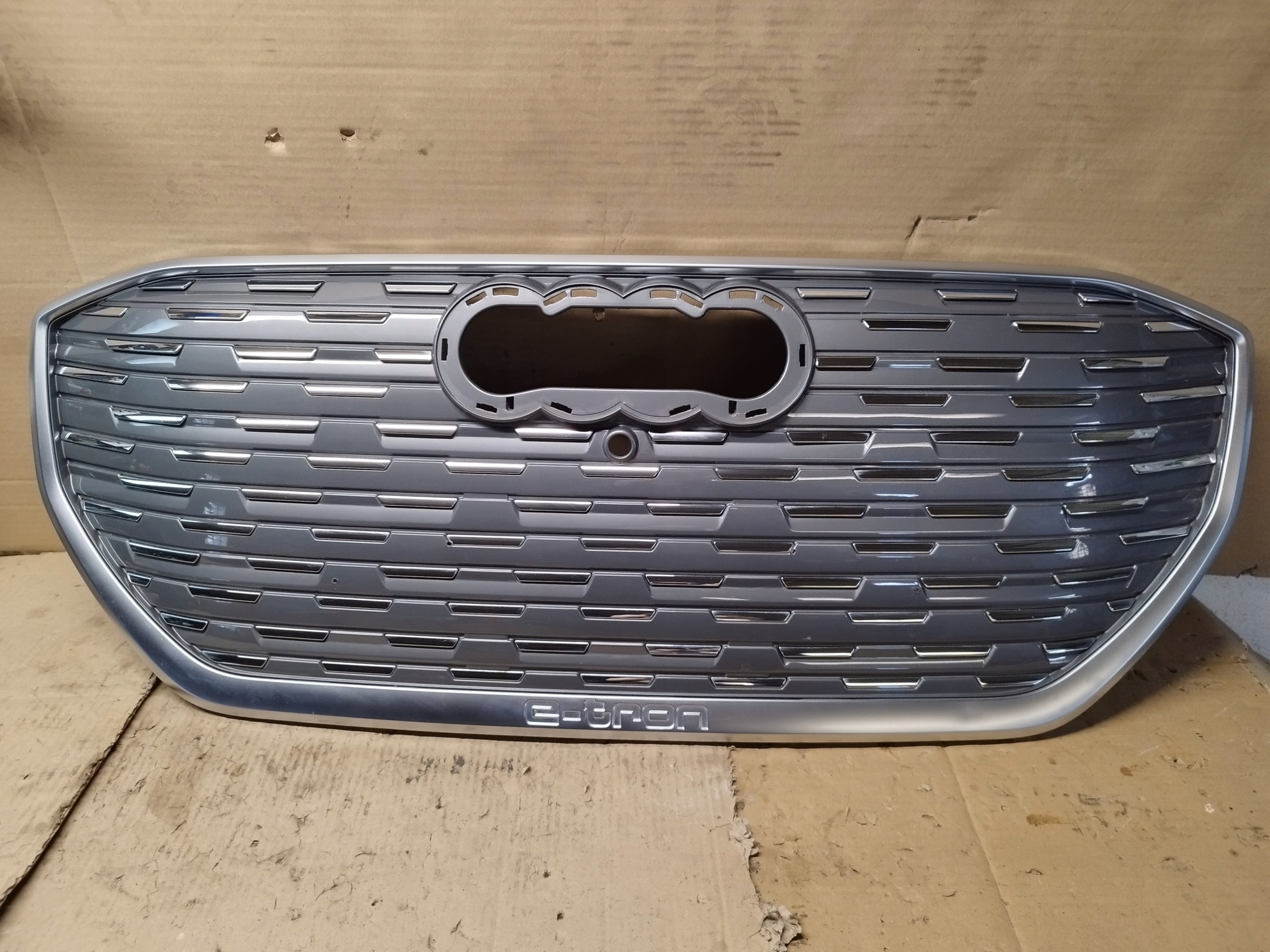 Kühlergrill Audi ETRON A8 Q4 FRONTGRILL 89A853651BA Kühlergitter