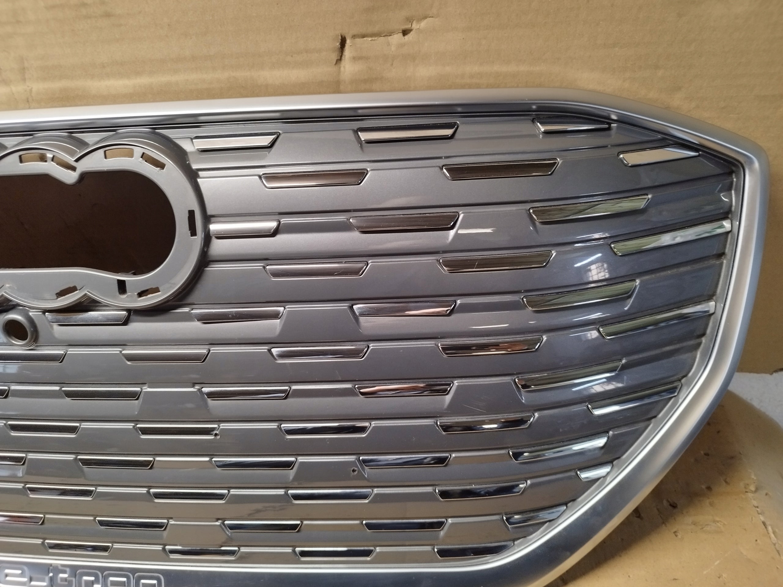 Kühlergrill Audi ETRON A8 Q4 FRONTGRILL 89A853651BA Kühlergitter