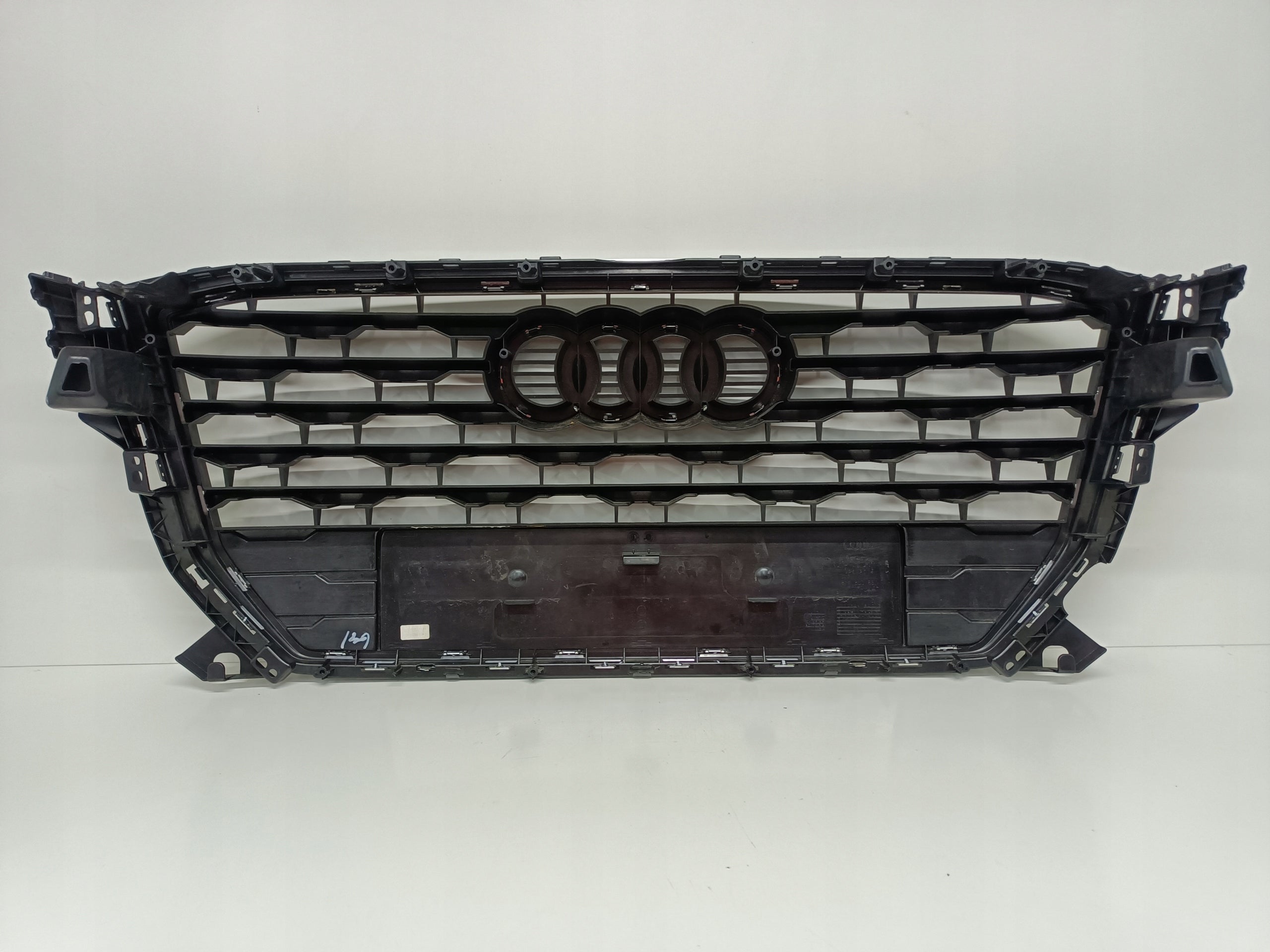 Kühlergrill Audi A8 Q2 FRONTGRILL 81A85365181 Kühlergitter