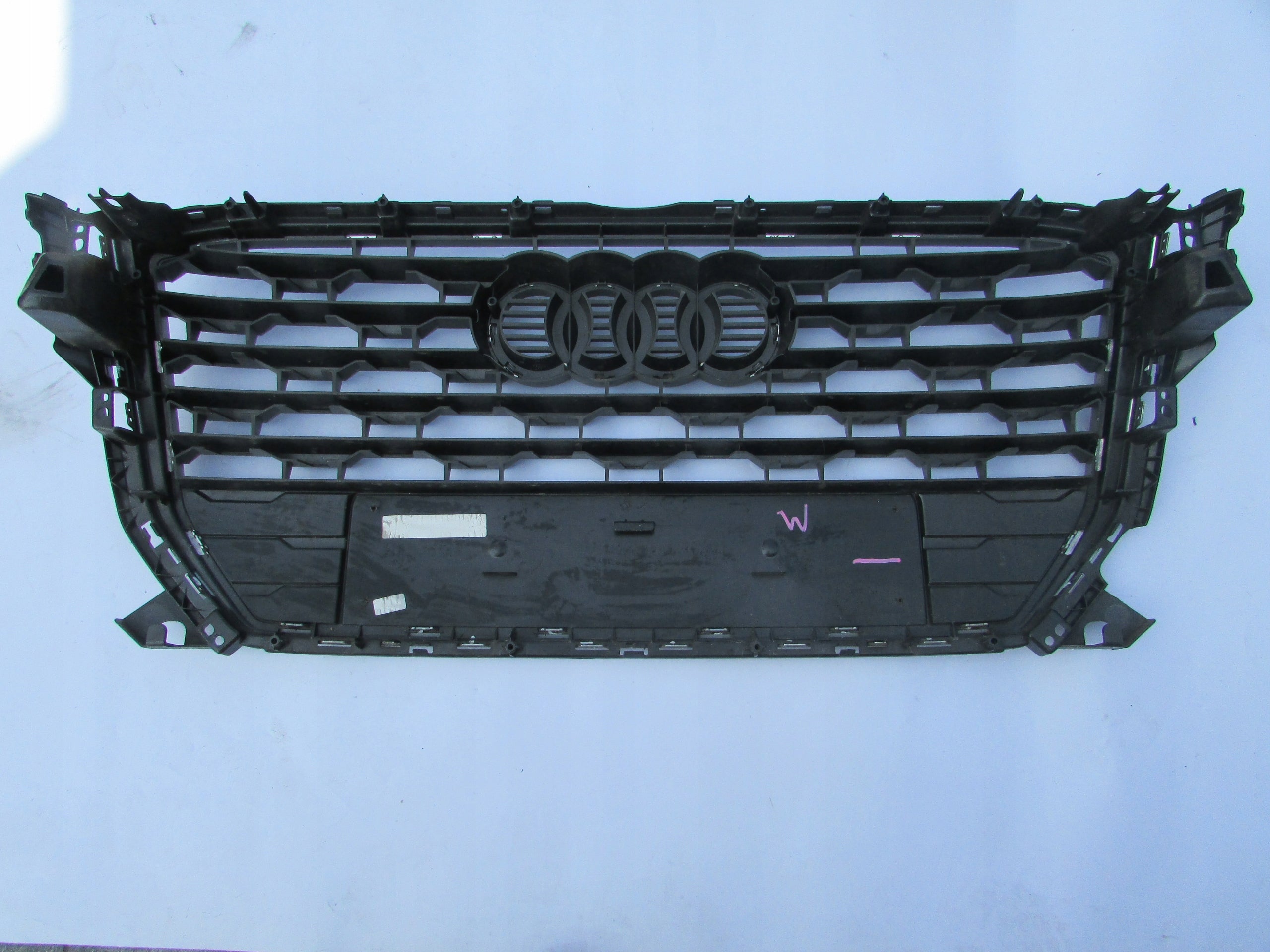 Kühlergrill Audi Q2 81A A8 FRONTGRILL 81A853651CA Kühlergitter