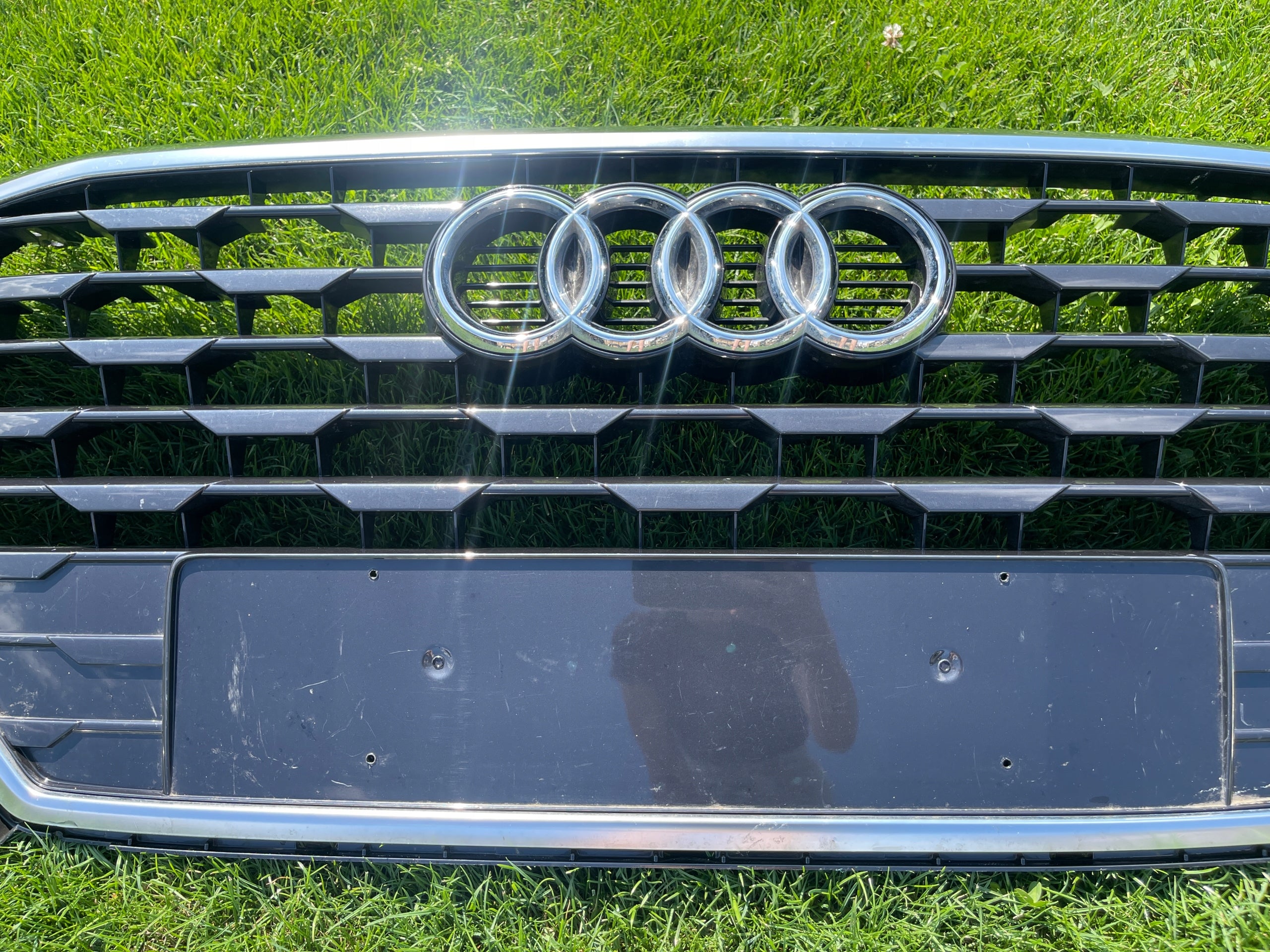 Kühlergrill Audi Q2 81A A8 FRONTGRILL 81A853651Au Kühlergitter