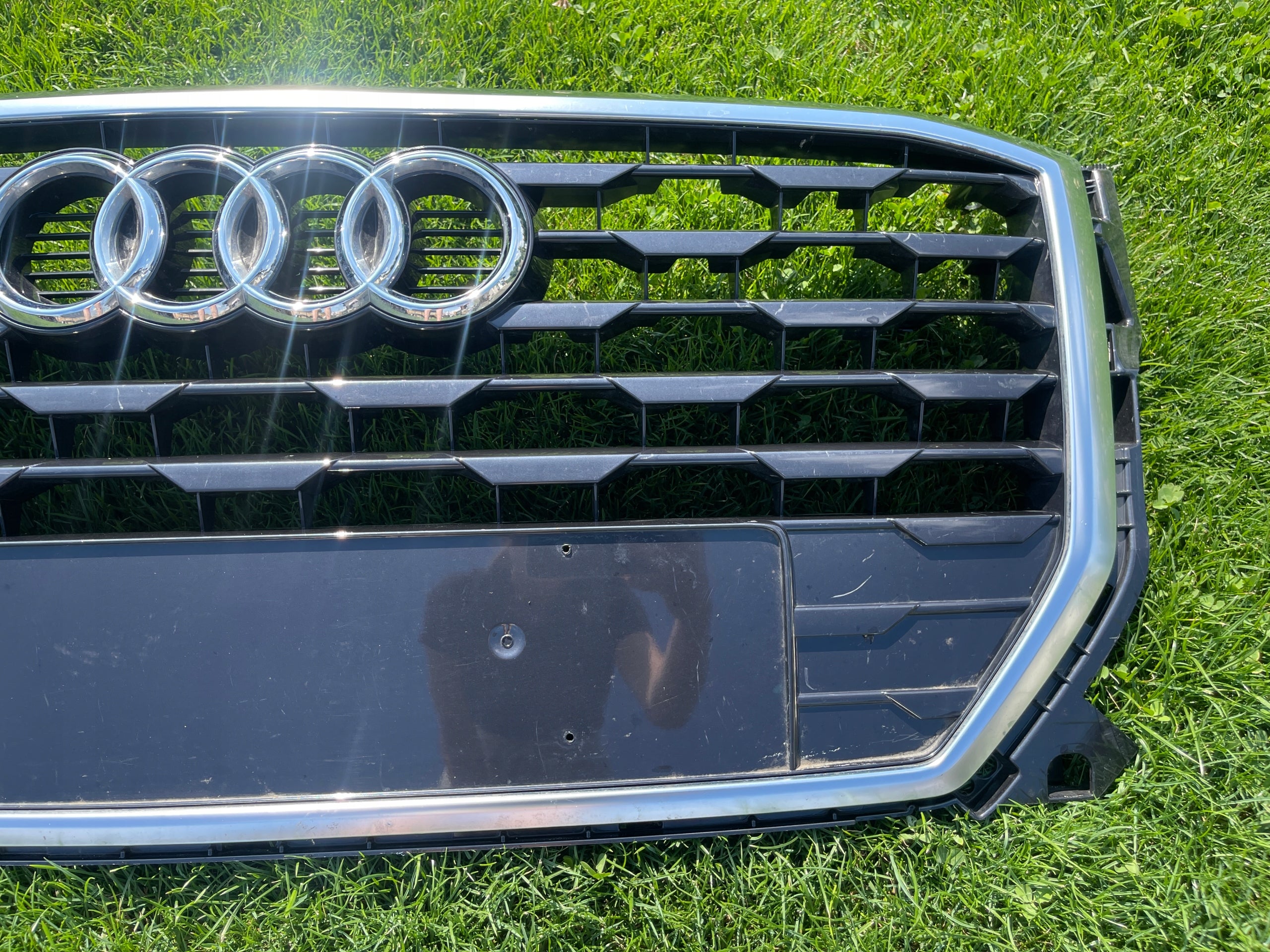 Kühlergrill Audi Q2 81A A8 FRONTGRILL 81A853651Au Kühlergitter