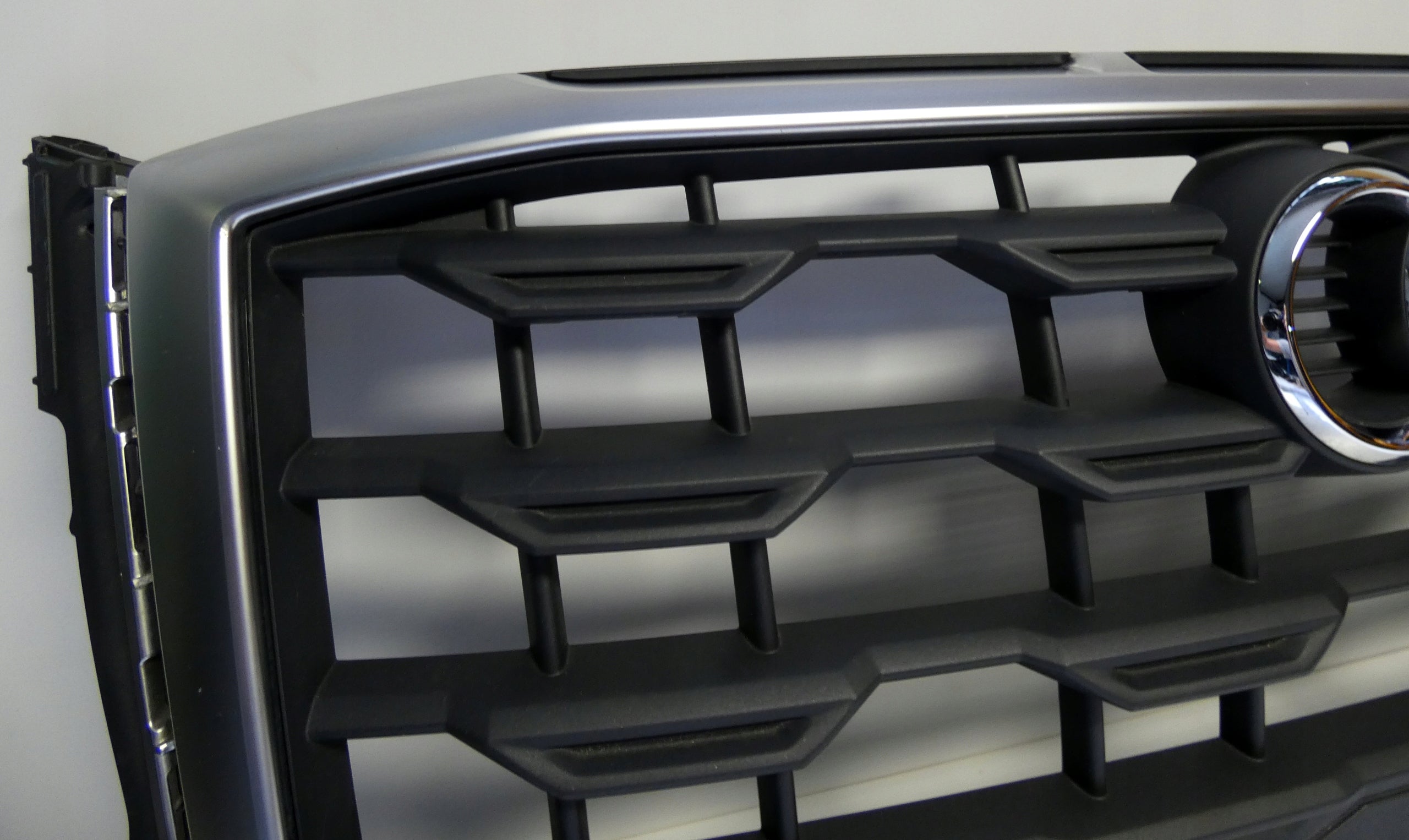 Kühlergrill Audi Q2 81A A8 FRONTGRILL 81A853651H8 Kühlergitter