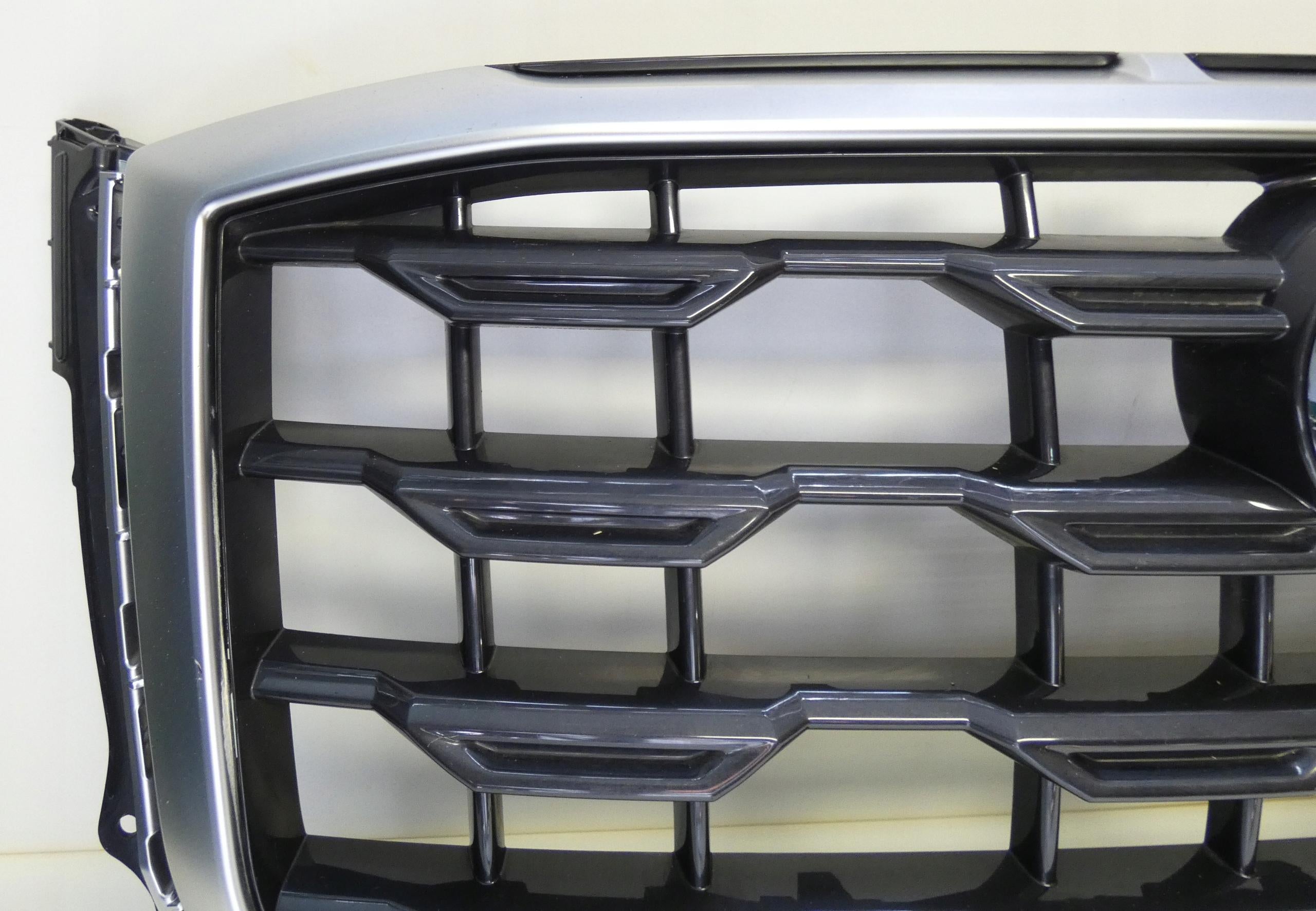 Kühlergrill Audi Q2 81A A8 FRONTGRILL 81A853651H8 Kühlergitter