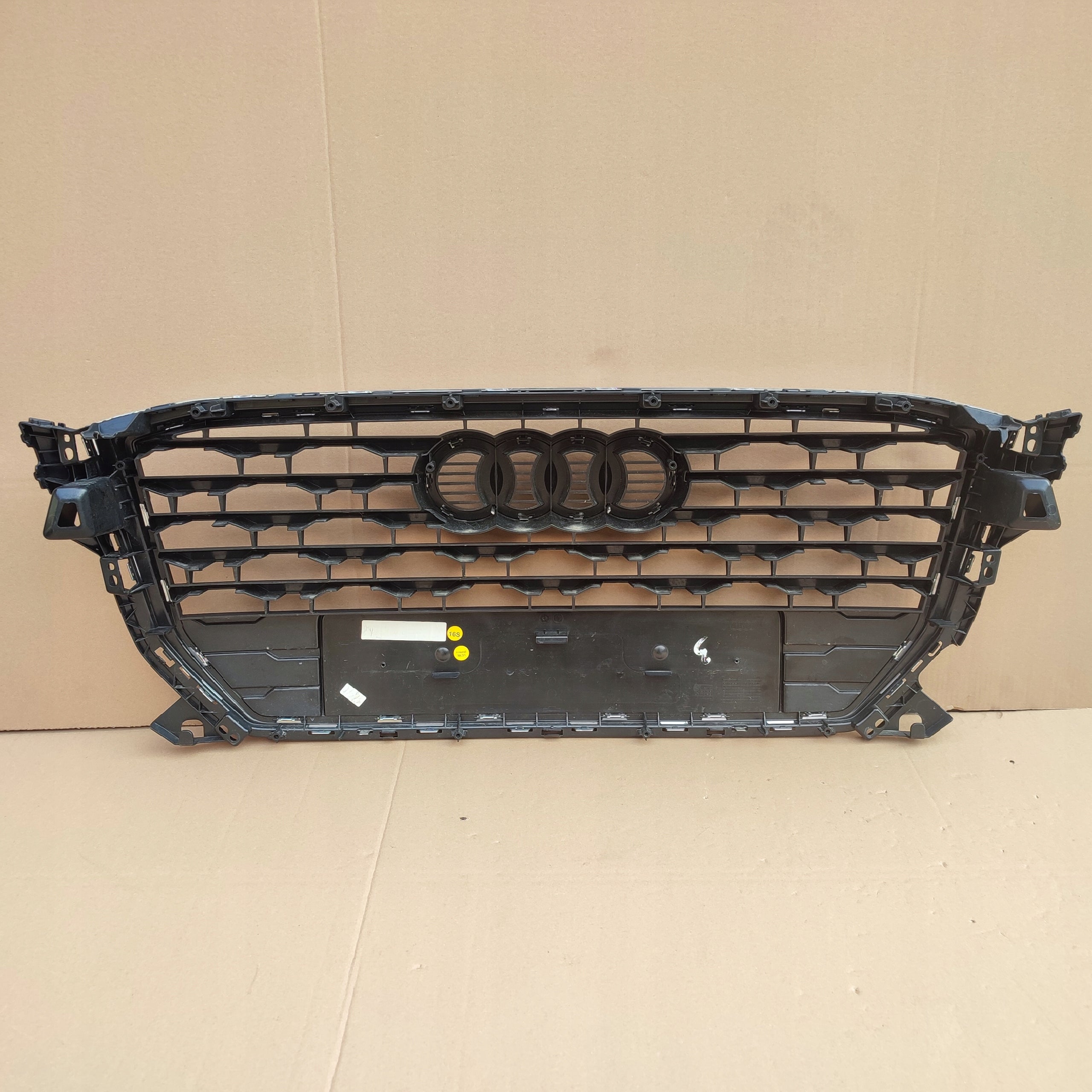 Kühlergrill Audi Q2 81A A8 FRONTGRILL 81A853651CA Kühlergitter