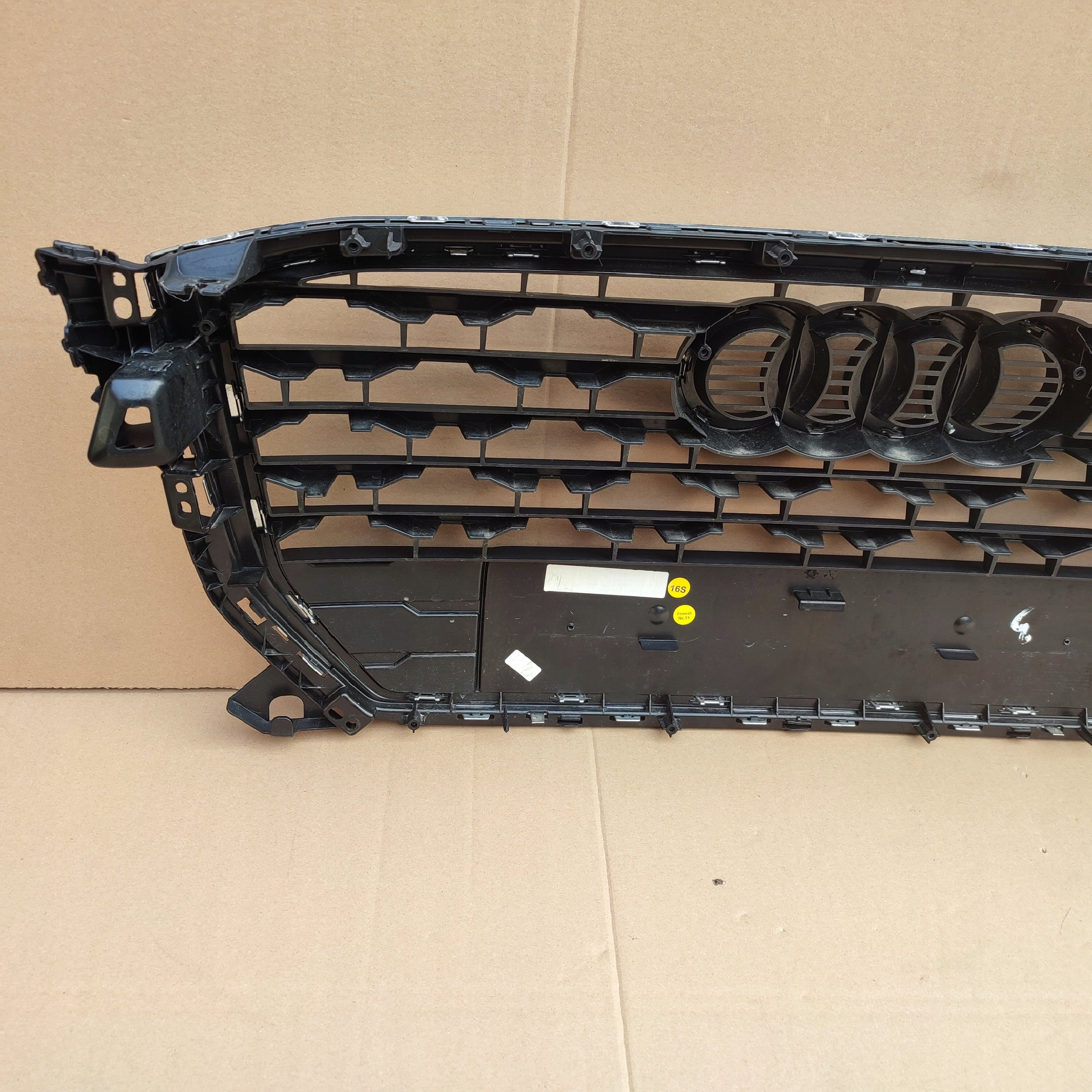 Kühlergrill Audi Q2 81A A8 FRONTGRILL 81A853651CA Kühlergitter