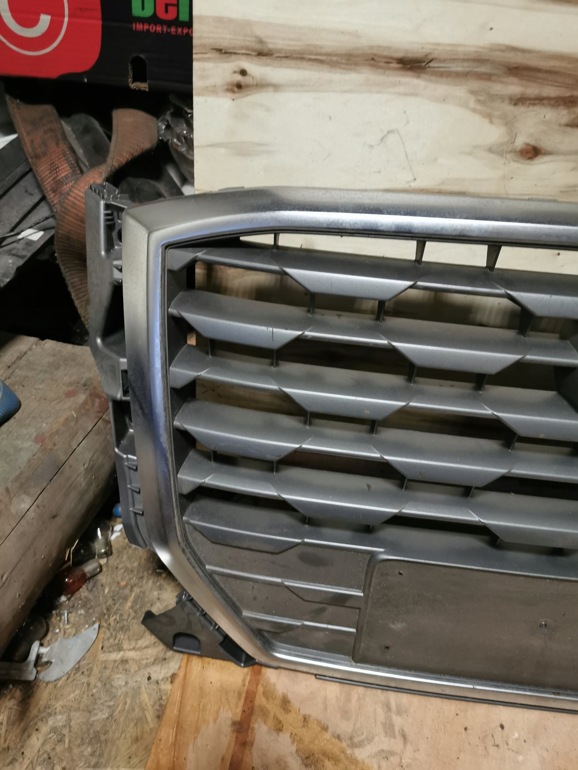 Kühlergrill Audi Q2 81A A8 FRONTGRILL 81A853651 Kühlergitter