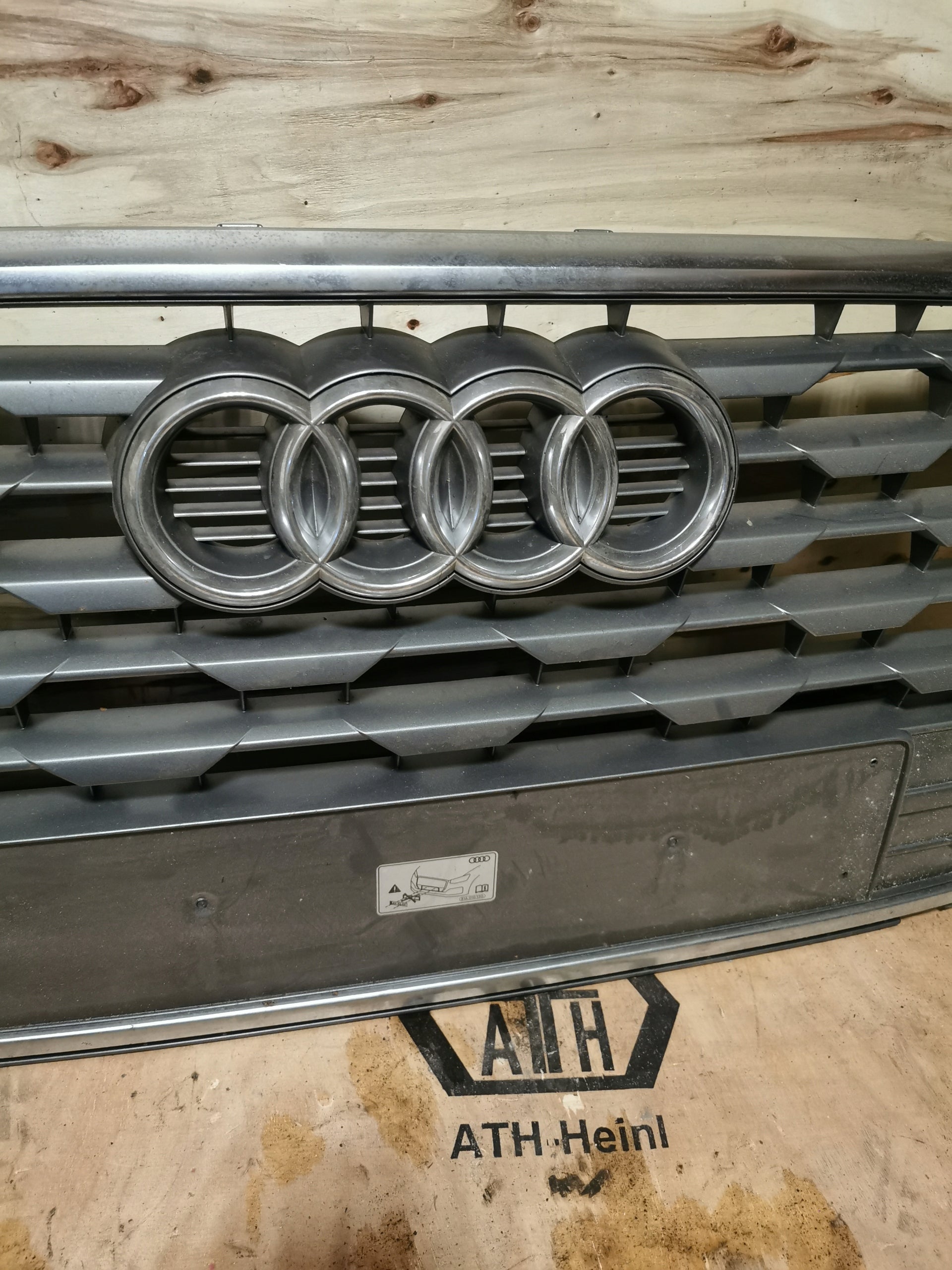 Kühlergrill Audi Q2 81A A8 FRONTGRILL 81A853651 Kühlergitter