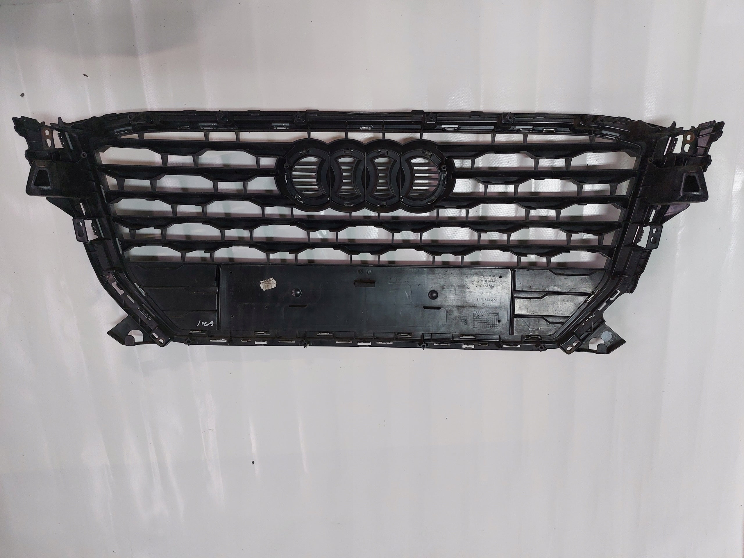 Kühlergrill Audi Q2 81A A8 FRONTGRILL 81A853651 Kühlergitter