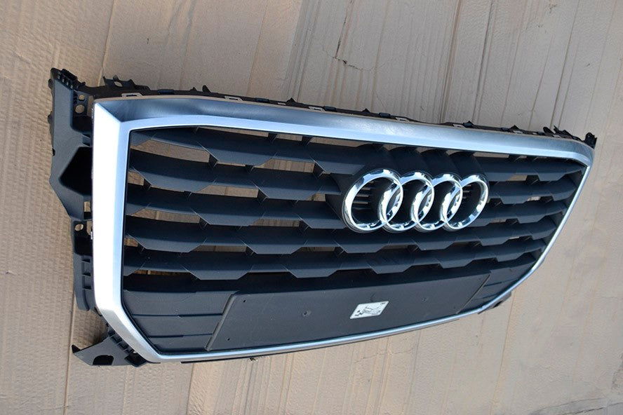 Kühlergrill Audi A8 Q2 FRONTGRILL 81A853651 Kühlergitter