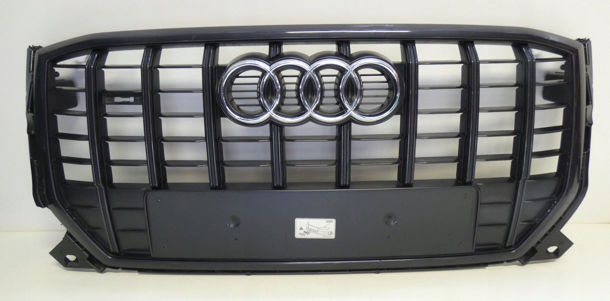  Kühlergrill Audi SQ2 A8 FRONTGRILL 81A853651CG Kühlergitter product image