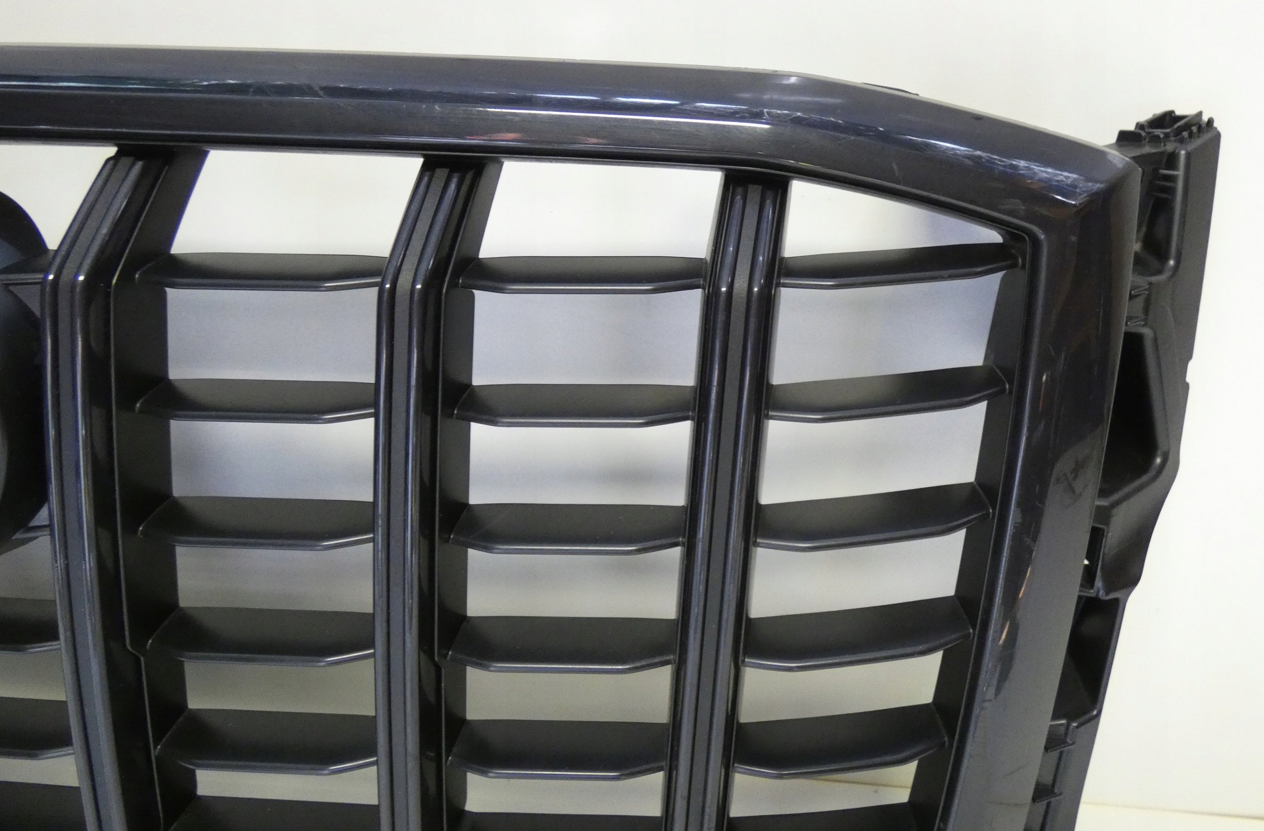 Kühlergrill Audi SQ2 A8 FRONTGRILL 81A853651CG Kühlergitter