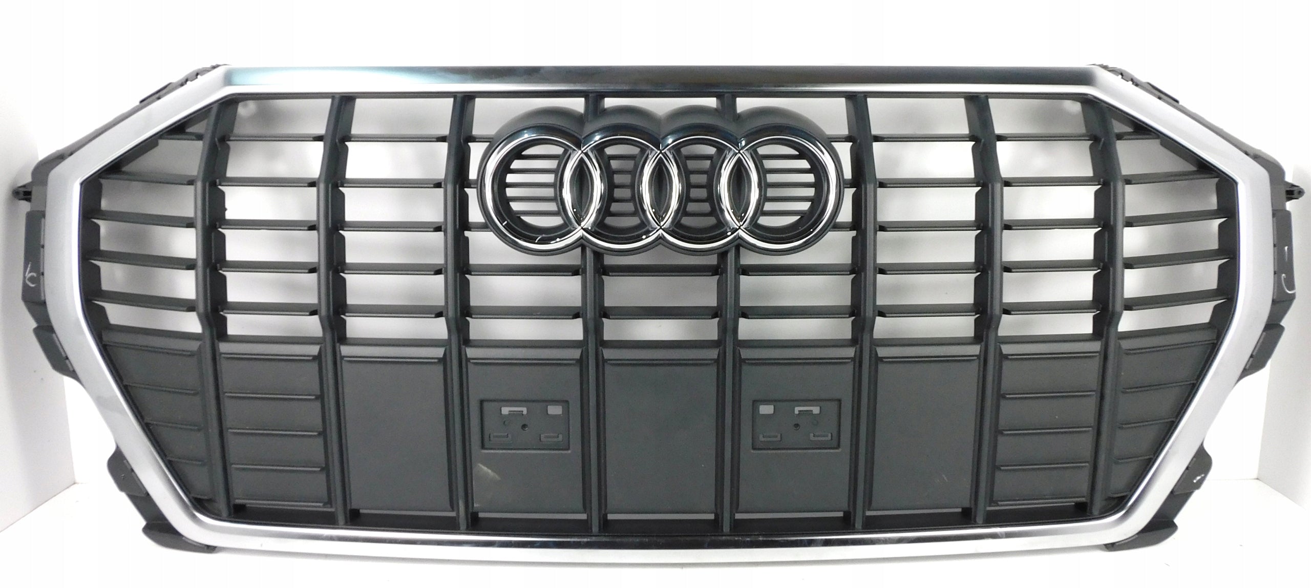  Kühlergrill Audi Q3 83A A8 FRONTGRILL 83A853651AA Kühlergitter product image