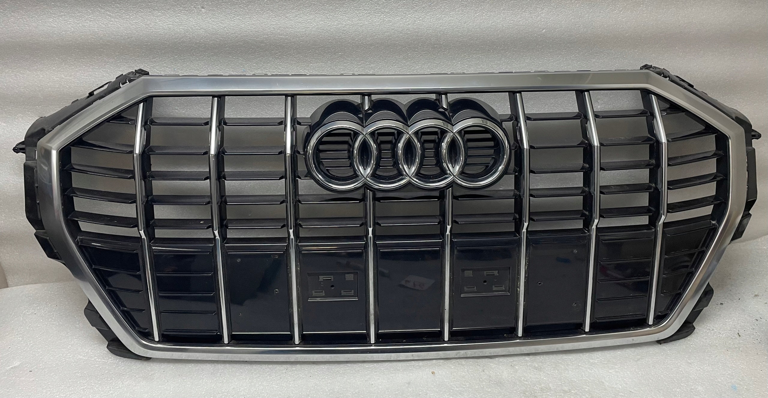  Calandre Audi A8 Q3 FRONT GRILL 83A853651BA calandre  product image