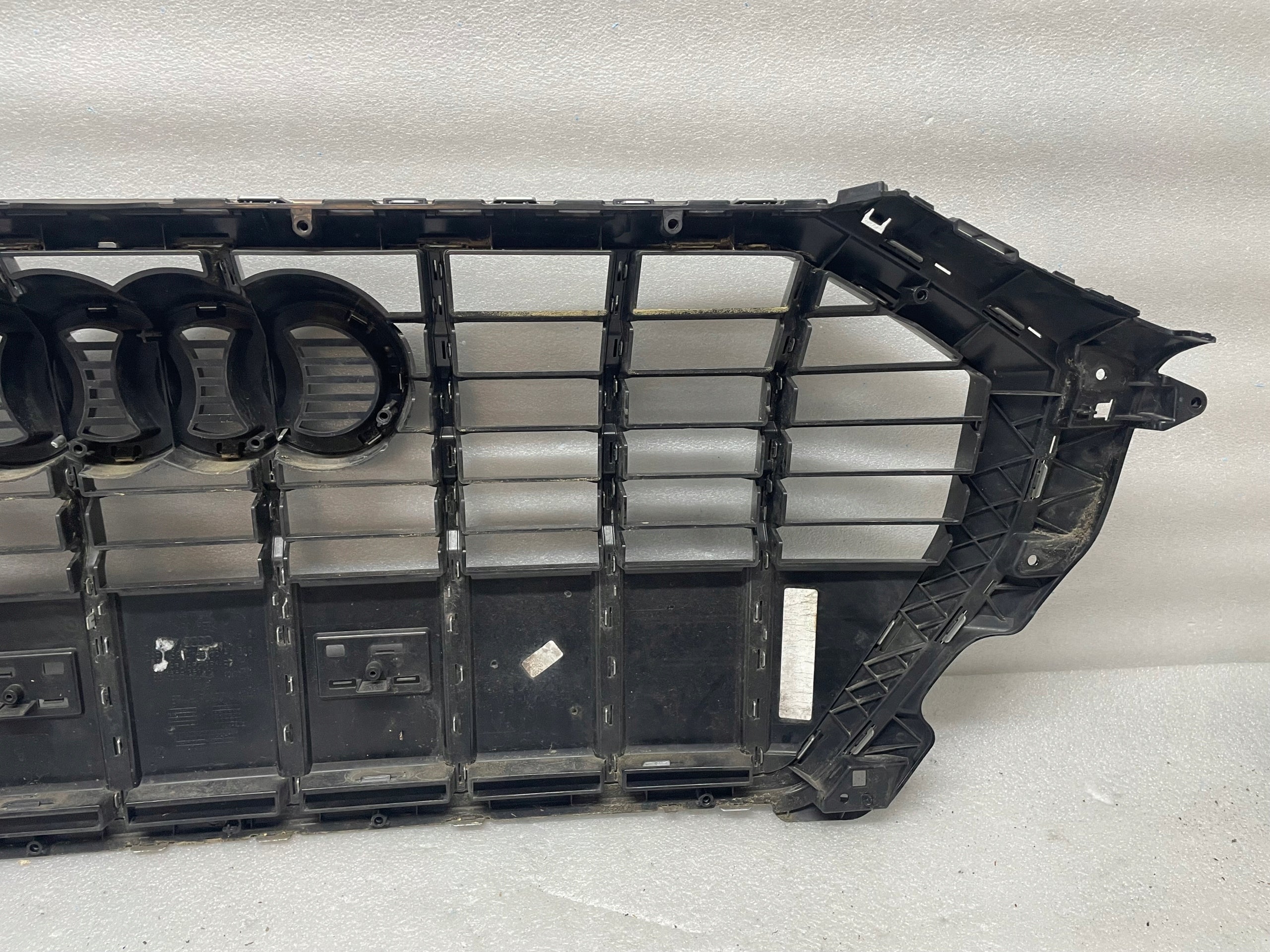 Kühlergrill Audi A8 Q3 FRONTGRILL 83A853651BA Kühlergitter