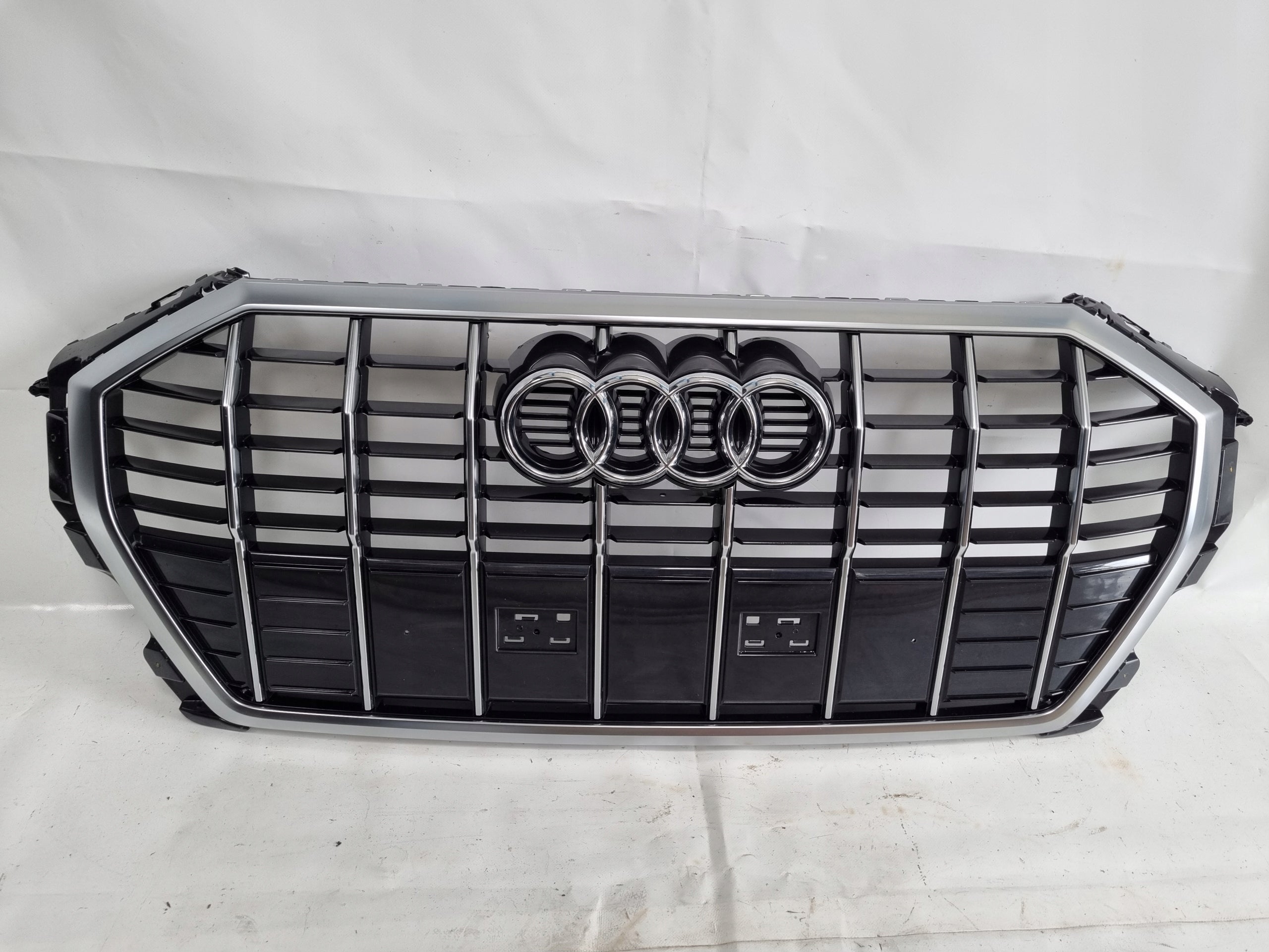  Kühlergrill Audi A8 Q3 83A FRONTGRILL 83A853651E Kühlergitter product image