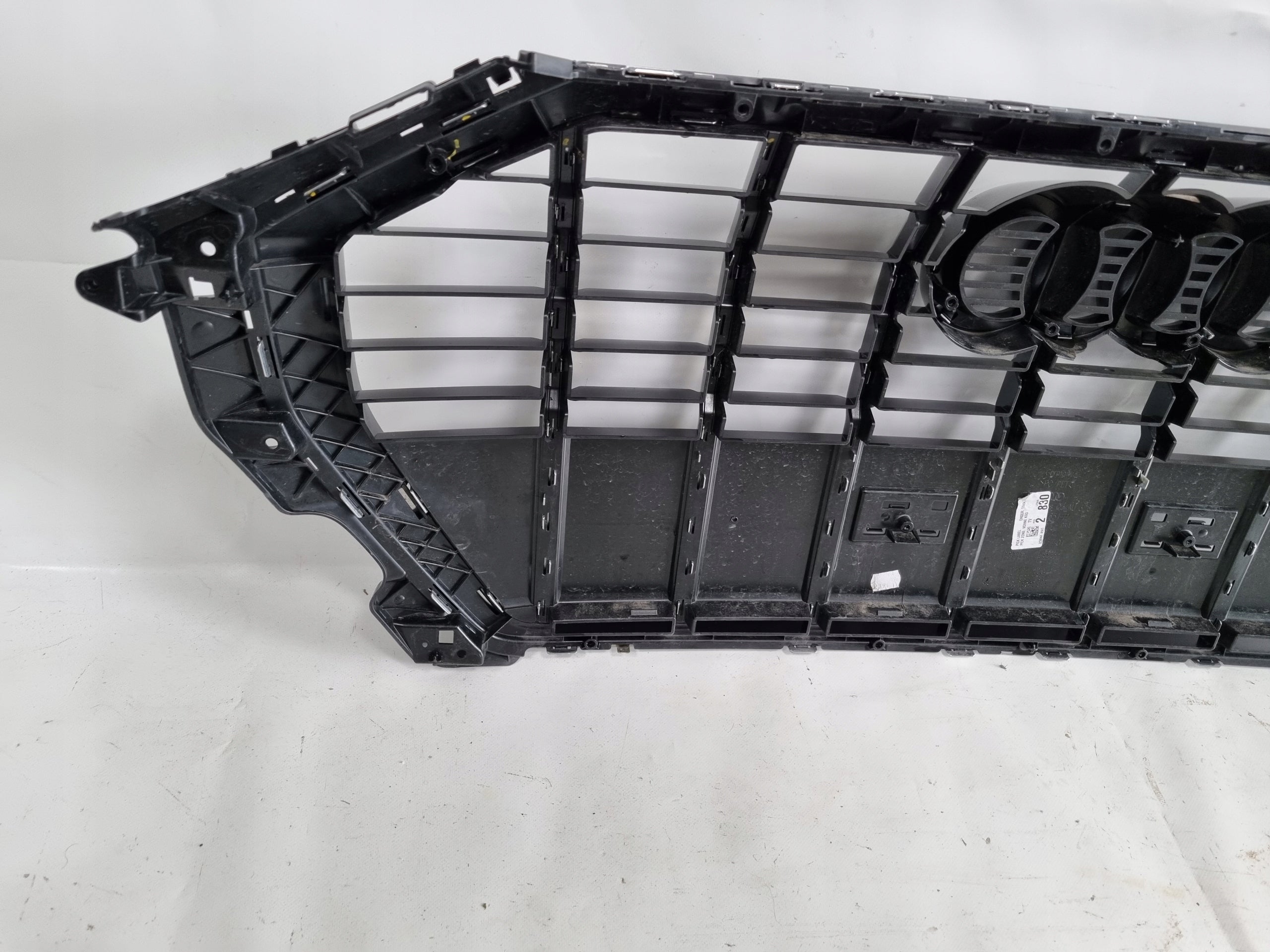 Kühlergrill Audi A8 Q3 83A FRONTGRILL 83A853651E Kühlergitter