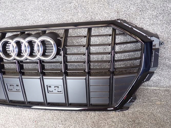 Kühlergrill Audi Q3 A8 FRONTGRILL 83A853651EF Kühlergitter