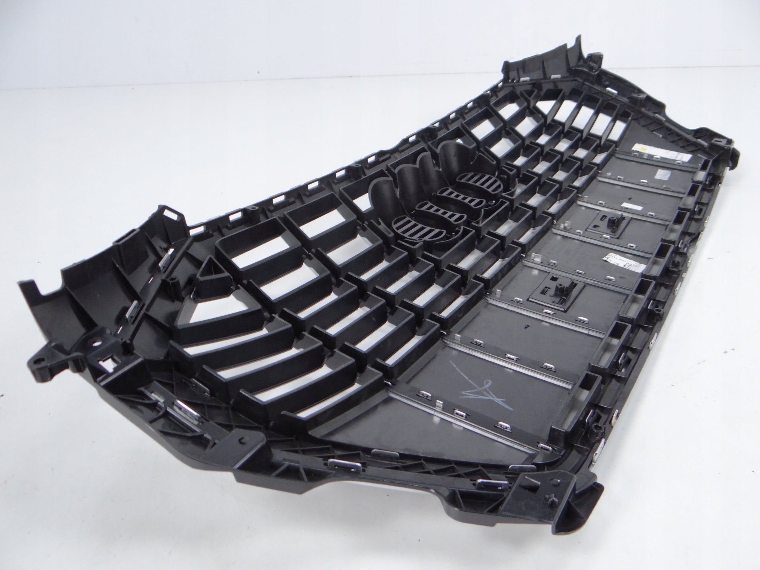 Kühlergrill Audi A8 Q3 83A FRONTGRILL 83A853651C Kühlergitter