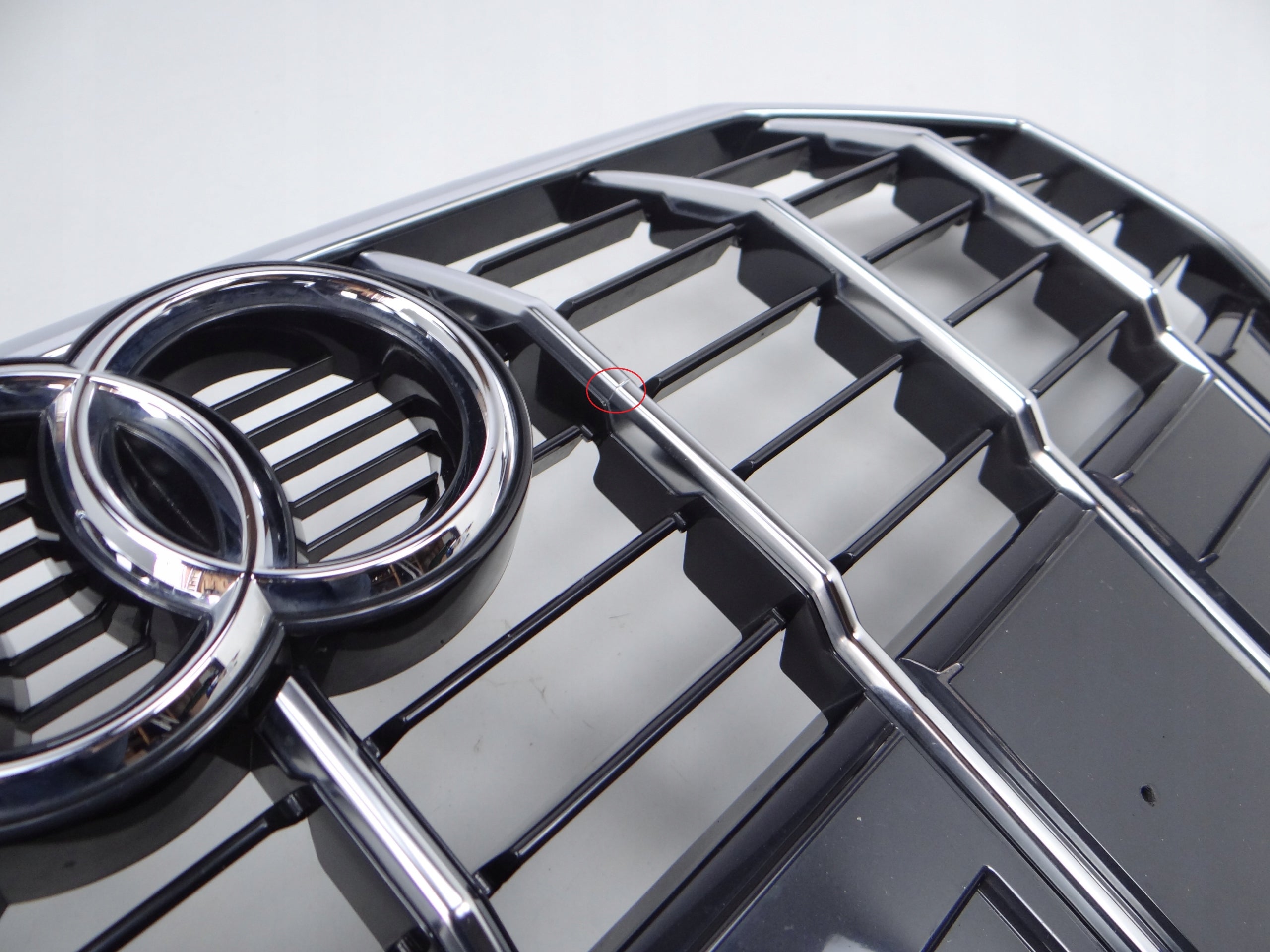 Kühlergrill Audi A8 Q3 83A FRONTGRILL 83A853651C Kühlergitter