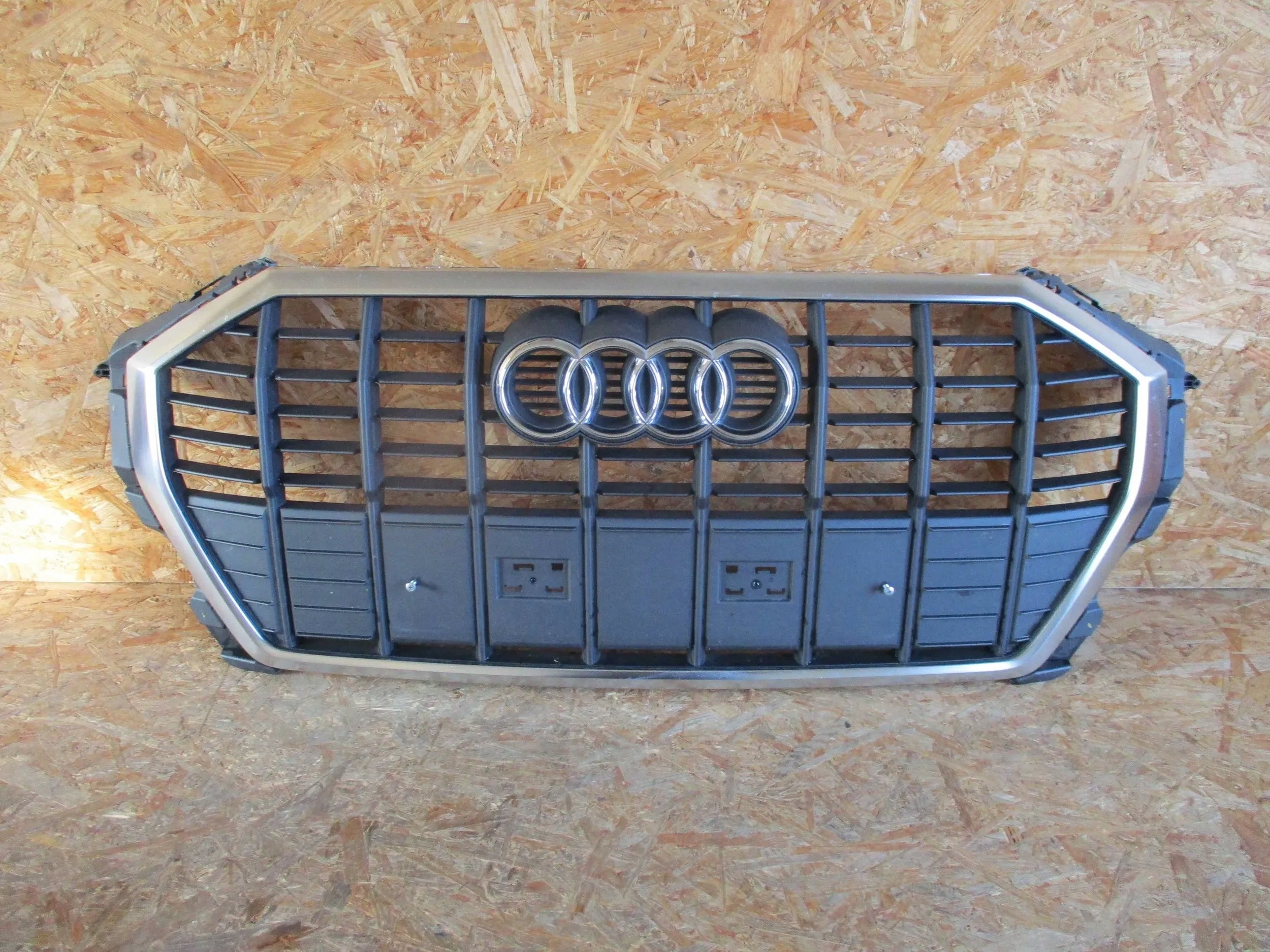  Kühlergrill Audi A8 Q3 83A FRONTGRILL 83A853651A Kühlergitter product image