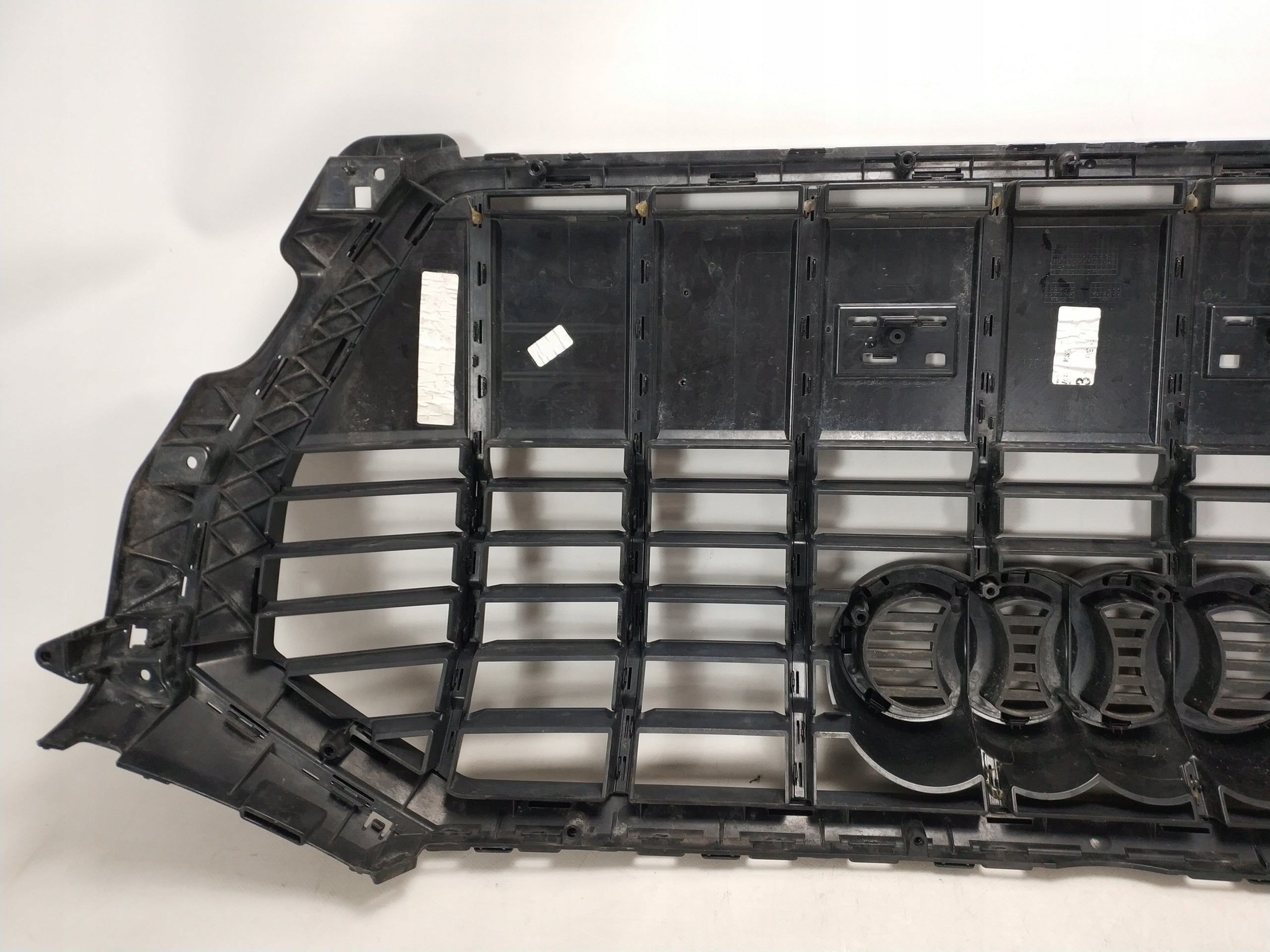 Kühlergrill Audi A8 Q3 FRONTGRILL 83A853651 Kühlergitter