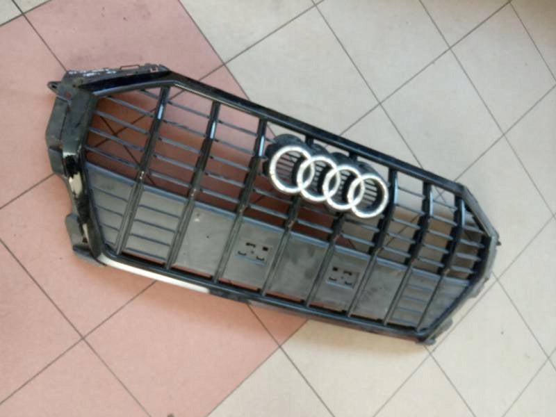  Radiator grille Audi A8 Q3 FRONT GRILL 83a853651cA Radiator grille  product image