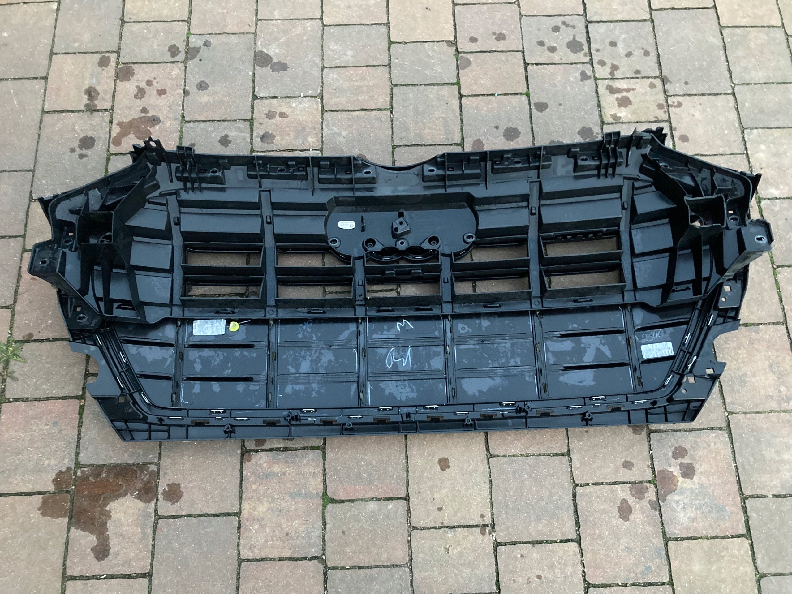 Kühlergrill Audi A8 Q5 FRONTGRILL 80A853651 Kühlergitter