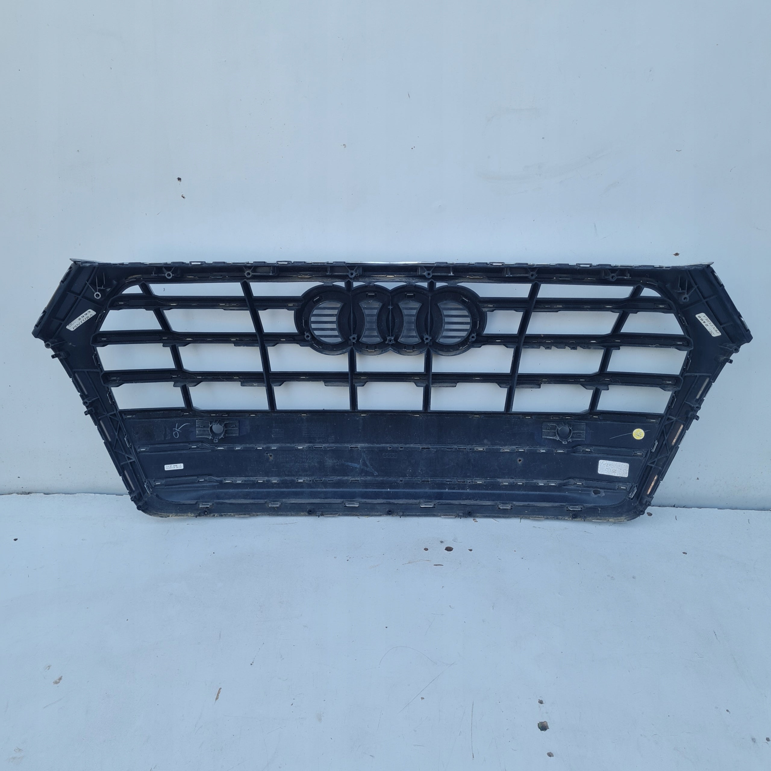 Kühlergrill Audi Q5 A8 FRONTGRILL 80A853651C8 Kühlergitter