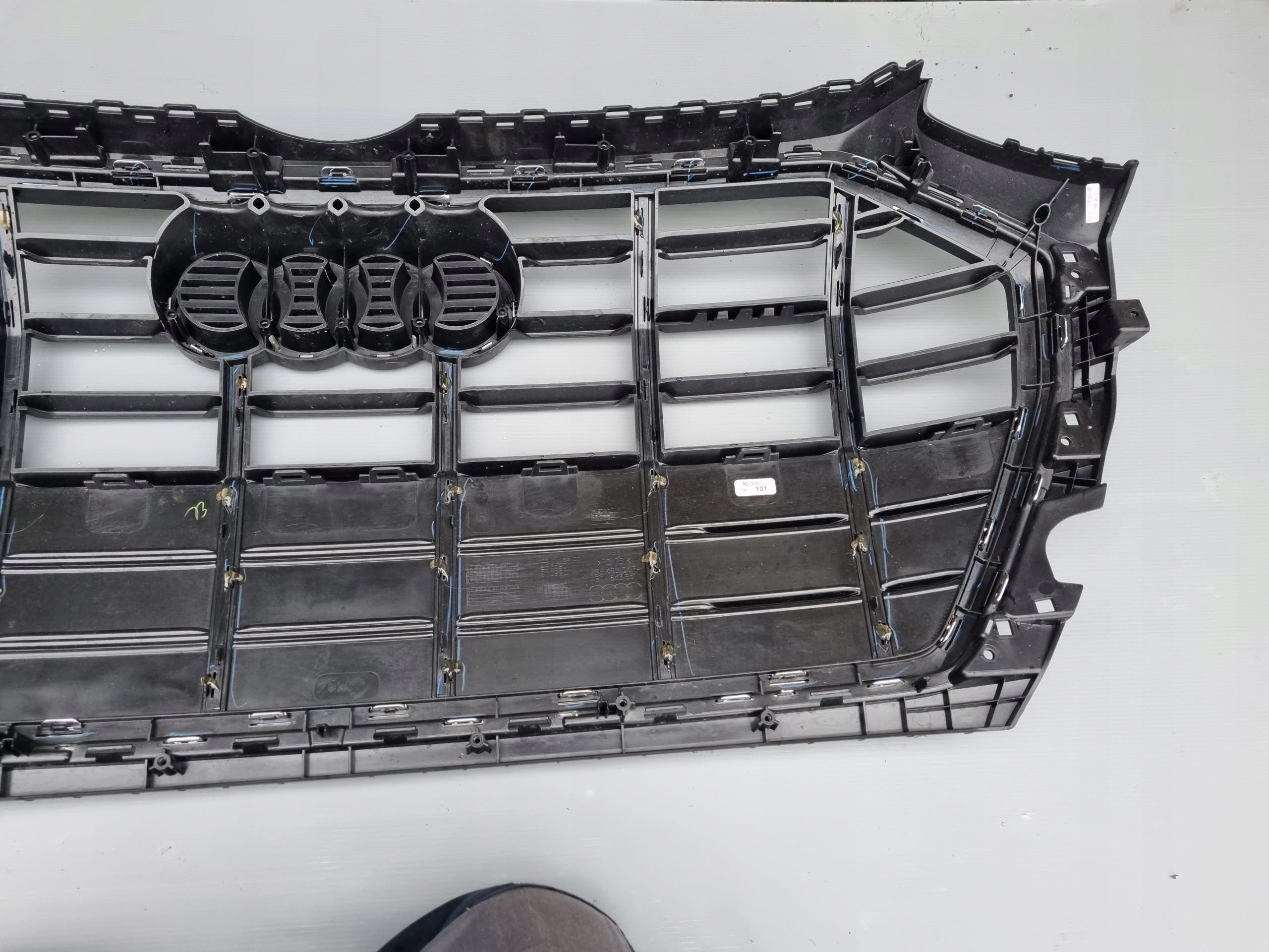 Kühlergrill Audi A8 Q5 FRONTGRILL 80A853651D8 Kühlergitter