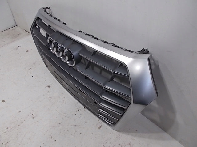 Kühlergrill Audi Q5 A8 FRONTGRILL 80A853651CD Kühlergitter